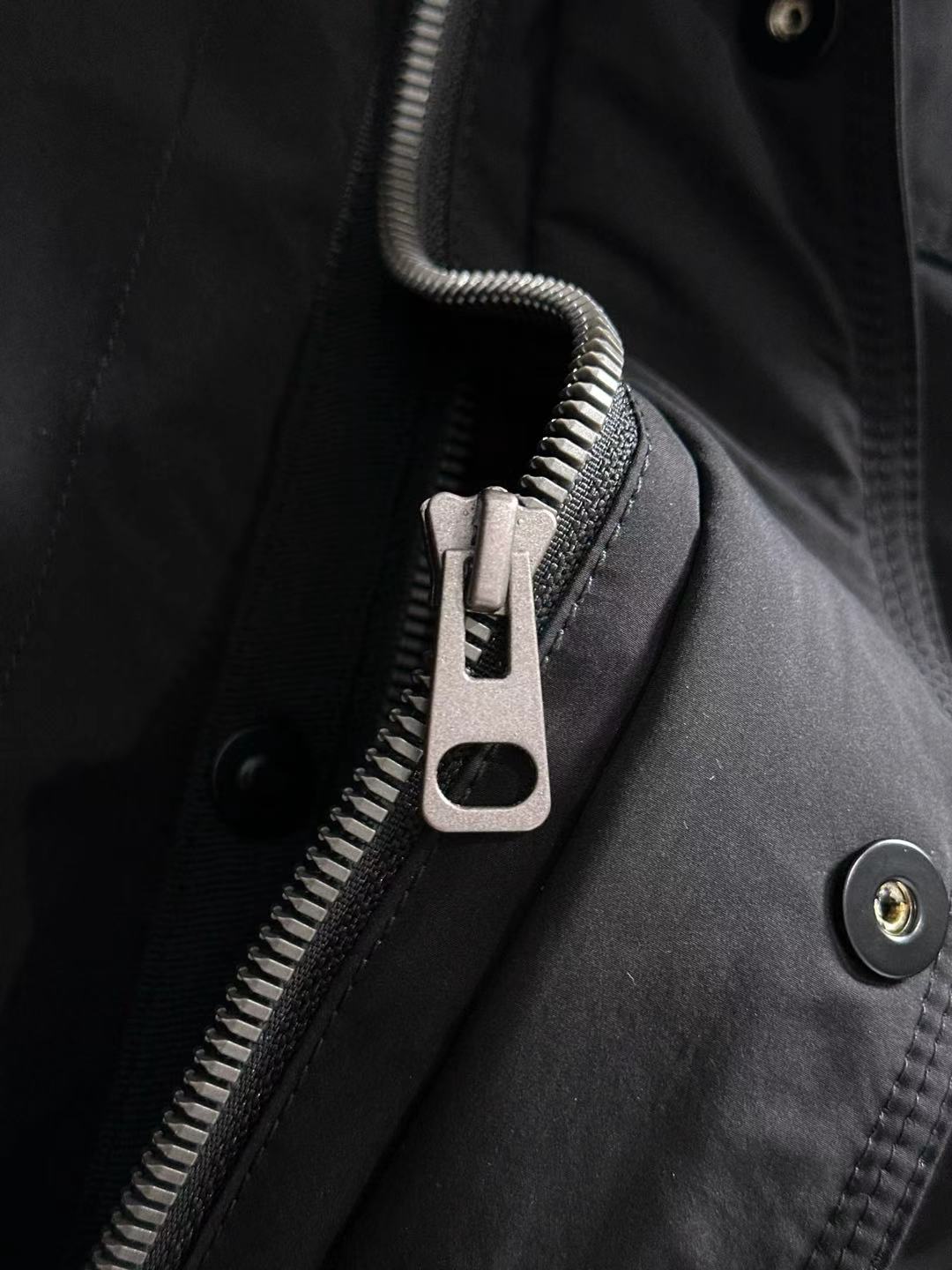 China Replica Dior Down Jackets DRDJ0402-958