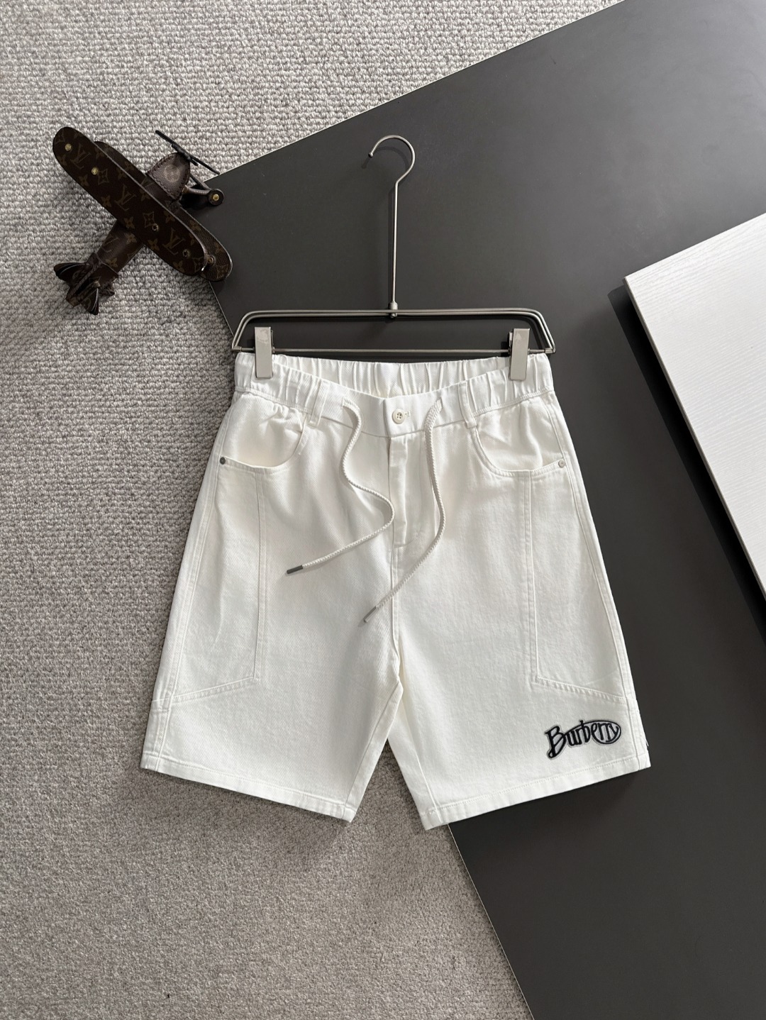 Envío al día siguiente P160 Productos de alta gama Burberry 2026 primavera y verano nuevos pantalones cortos casuales c…