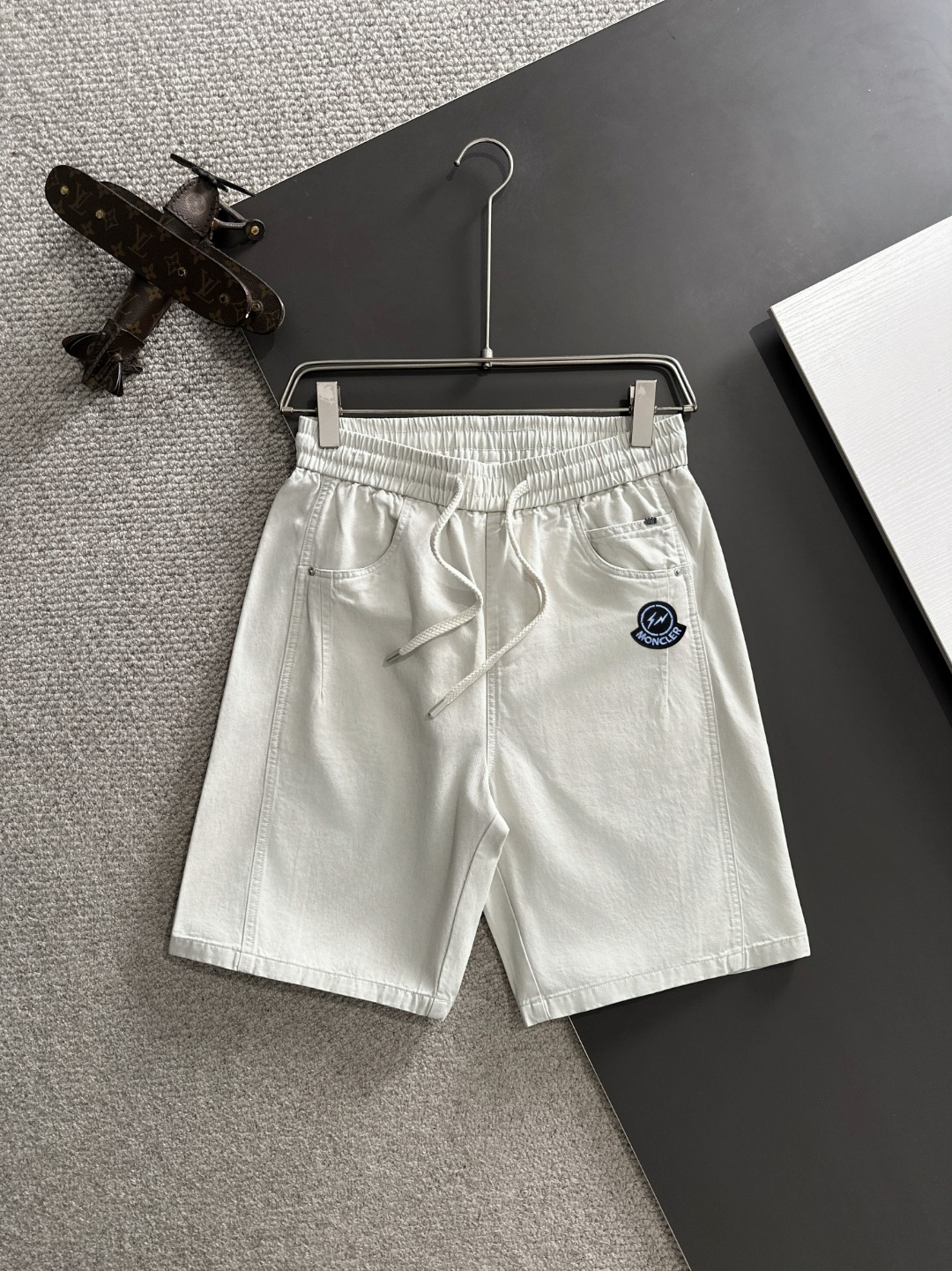 Envío al día siguiente P160 Alta calidad Moncler 2026 primavera-verano nuevos pantalones cortos casuales con cintura el…