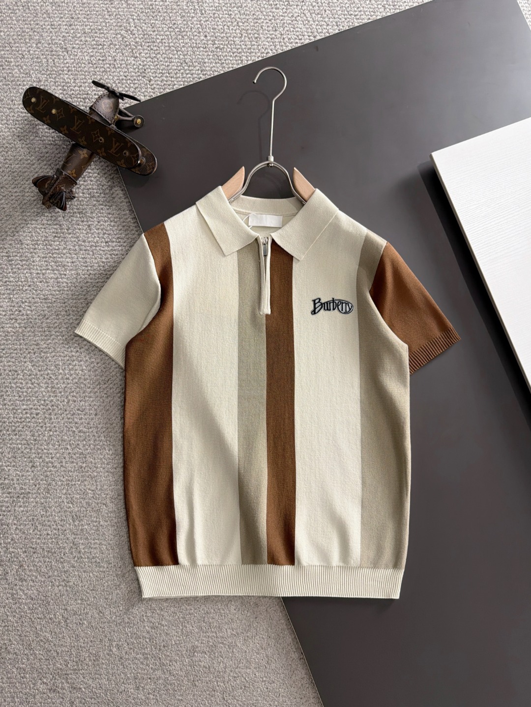 Envío al día siguiente P160 Nueva camiseta de manga corta de verano Burberry 2026 de alta calidad para hombre. Confecci…