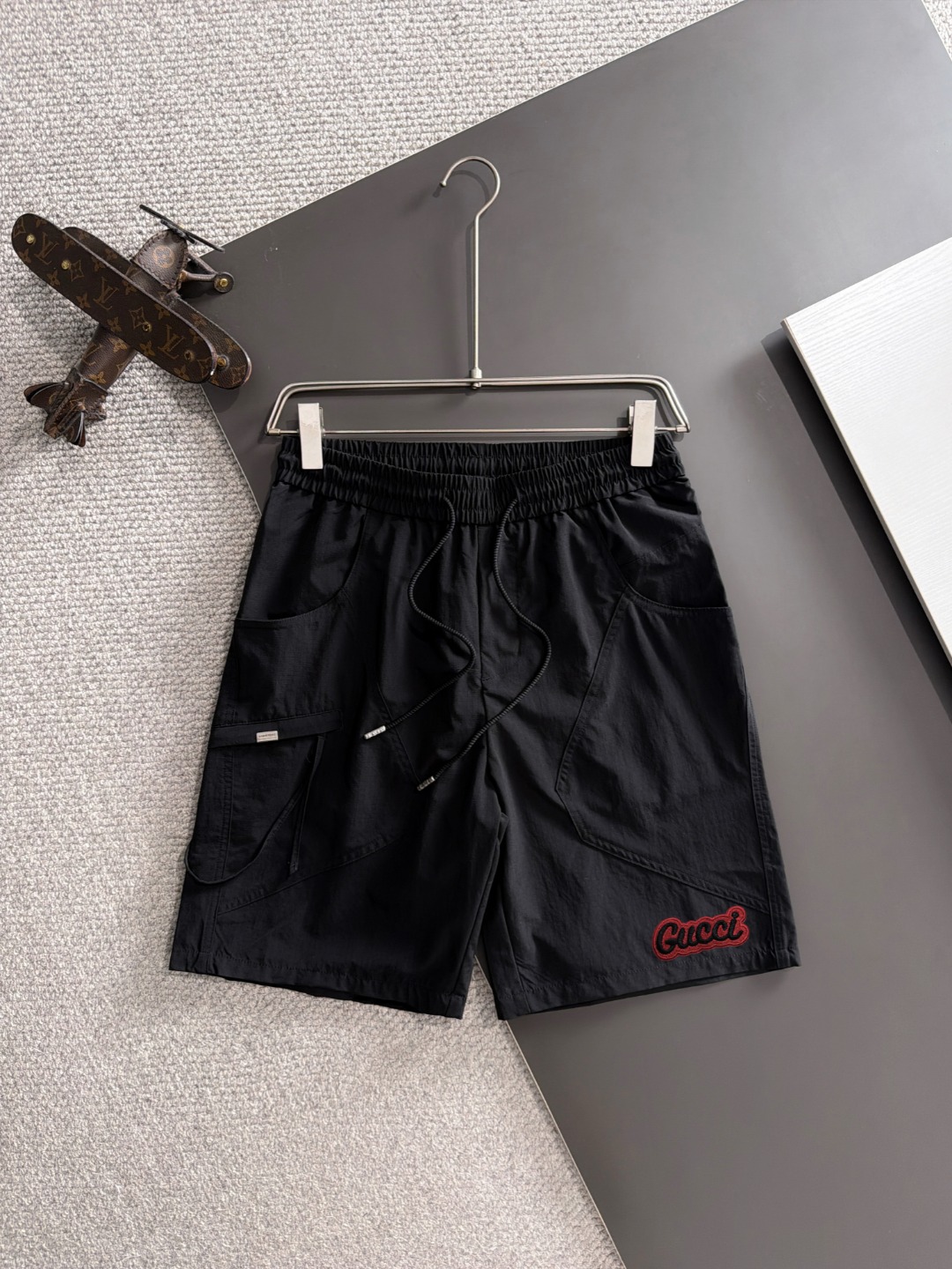 Envío al día siguiente P160 de alta gama Gucci 2026 nueva primavera/verano pantalones cortos casuales con cintura elást…
