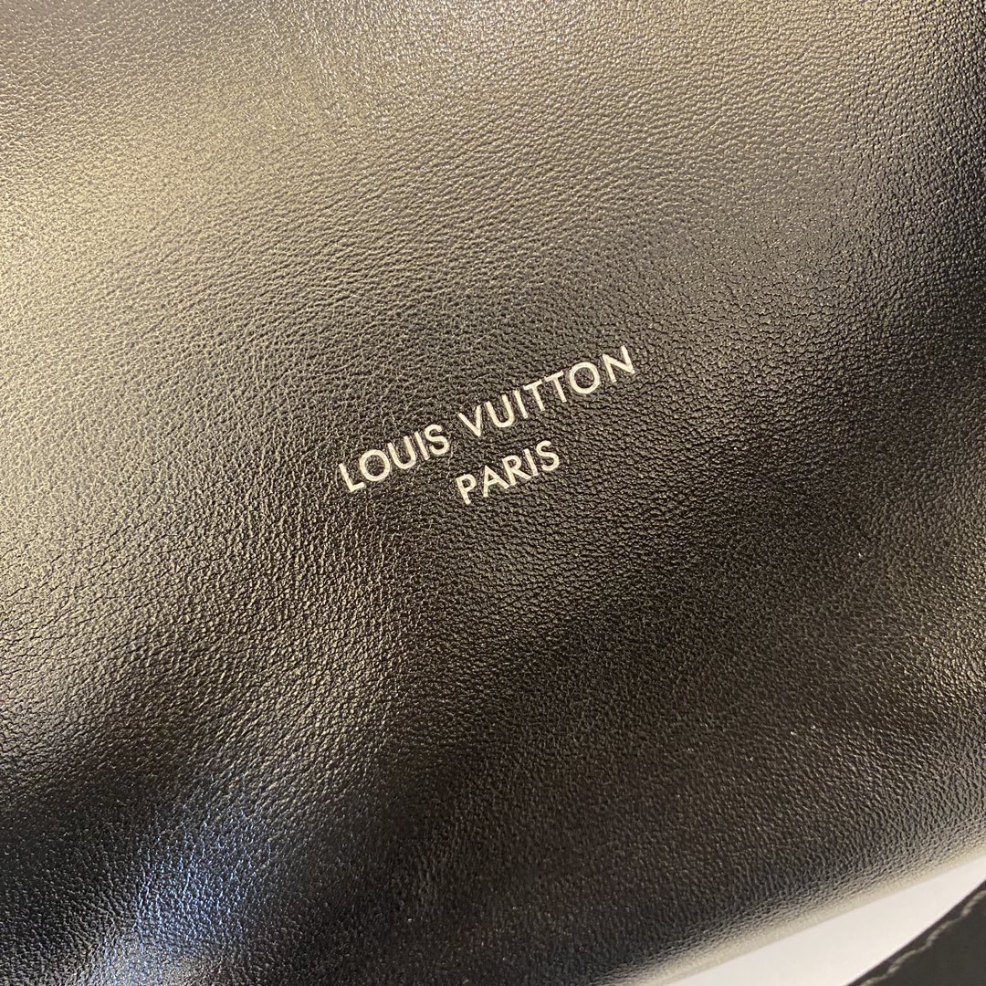 Louis Vuitton CarryAll Dark Medium Hobo Bag, M25143 - Luxurious Leather Handbag 7 i1724917700 8360 7