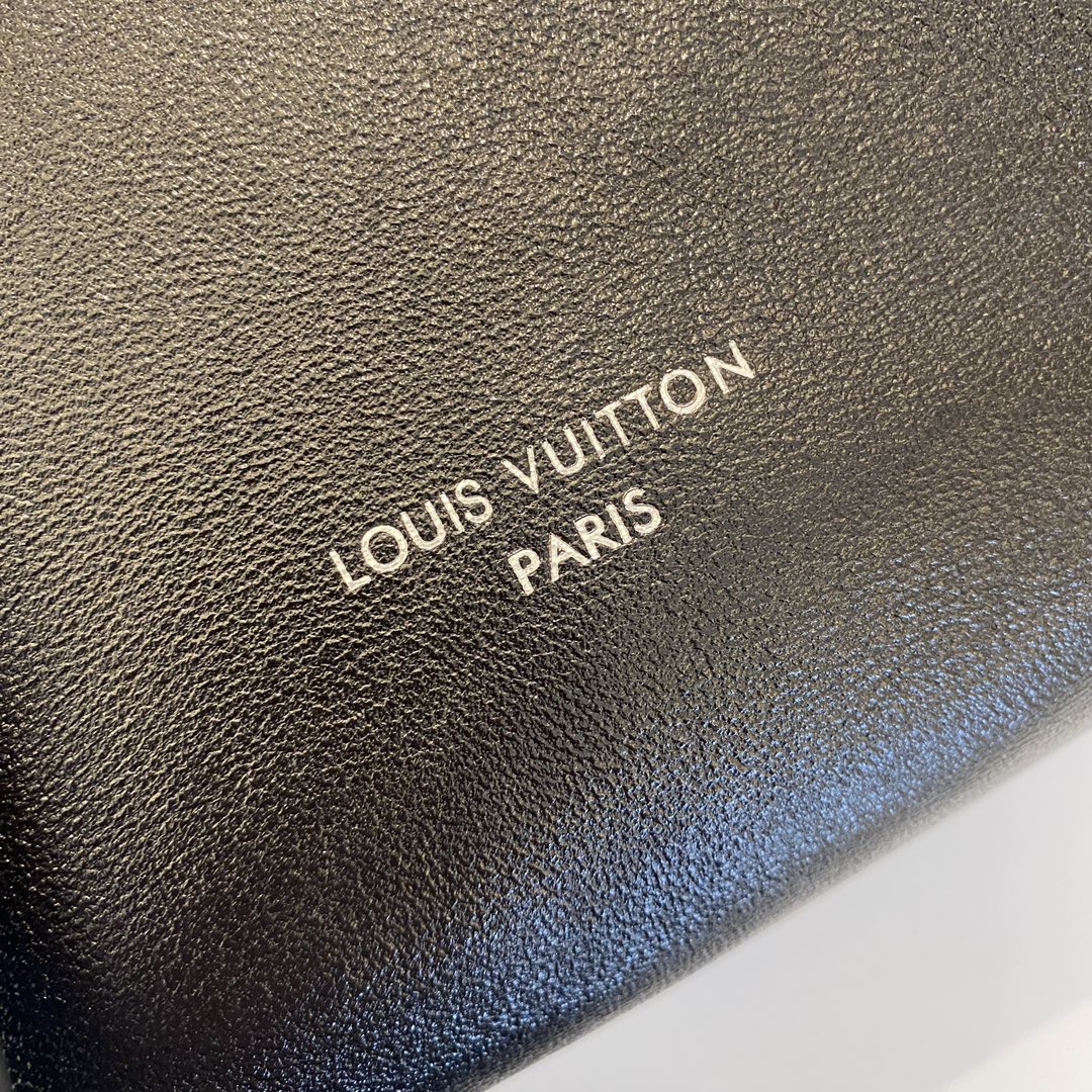 Louis Vuitton CarryAll Cargo Small Black Leather HandBag 33.5x23x15cm 7 i1725001155 8388 0