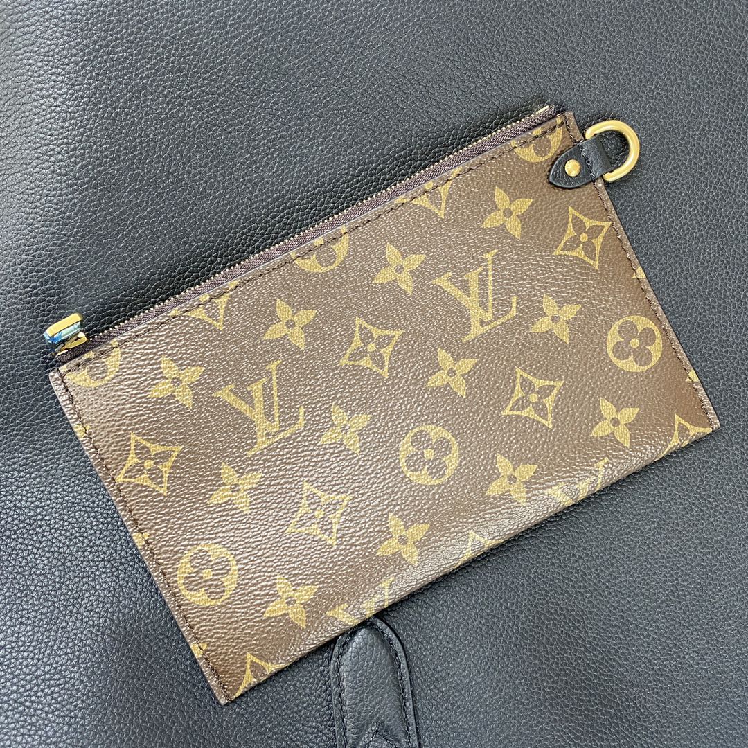 Louis Vuitton Low Key Cabas Medium Handbag, Black Leather Tote with Lock 8 i1725431341 9546 6
