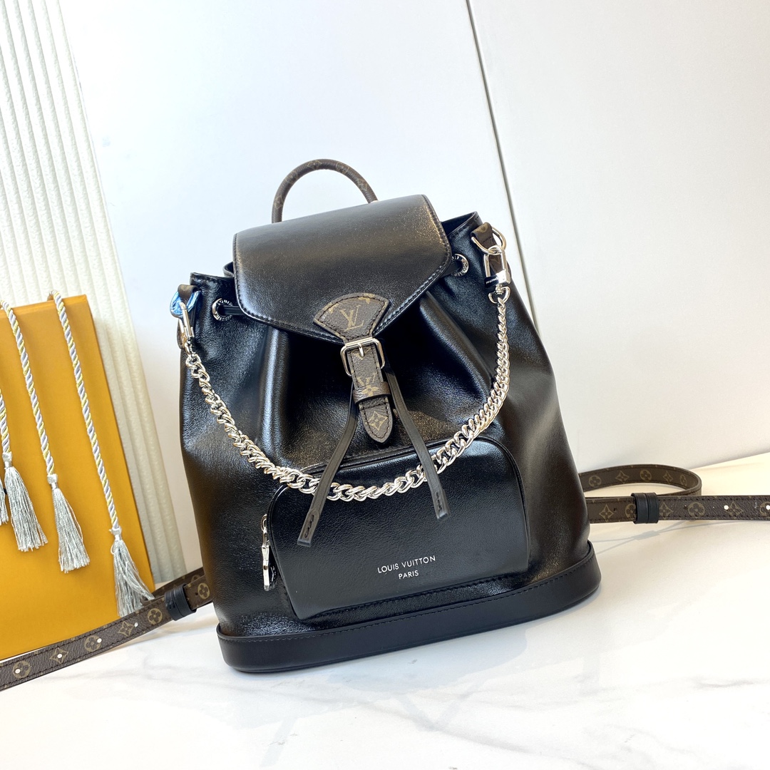 Louis Vuitton Montsouris PM Black Leather Backpack for Women, 28 x 30 x 18 cm 1 i1725984829 6026 0