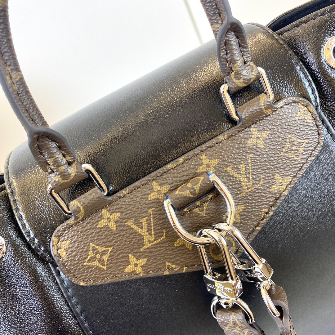 Louis Vuitton Montsouris PM Black Leather Backpack for Women, 28 x 30 x 18 cm 8 i1725984829 9649 1