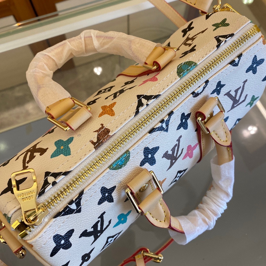 双面变色皮,,M24424 M24849老花彩菊本款 Keepall 25 手袋取材 Monogram