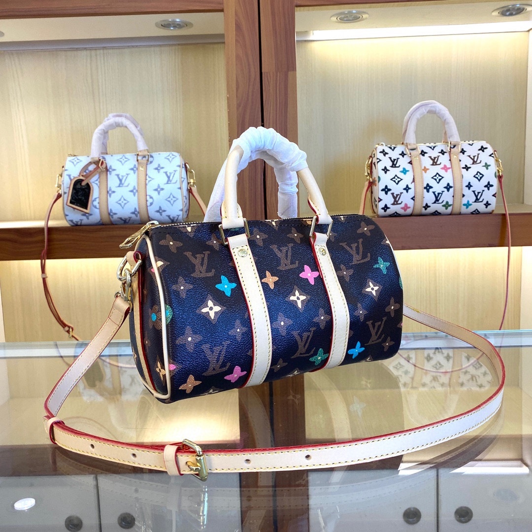 双面变色皮,,M24424 M24849老花彩菊本款 Keepall 25 手袋取材 Monogram