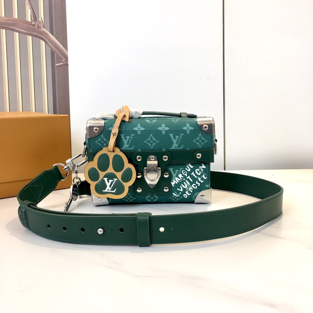 Louis Vuitton Soul Trunk Monogram Dust Green Messenger Bag 2 i1734415147 5715 4