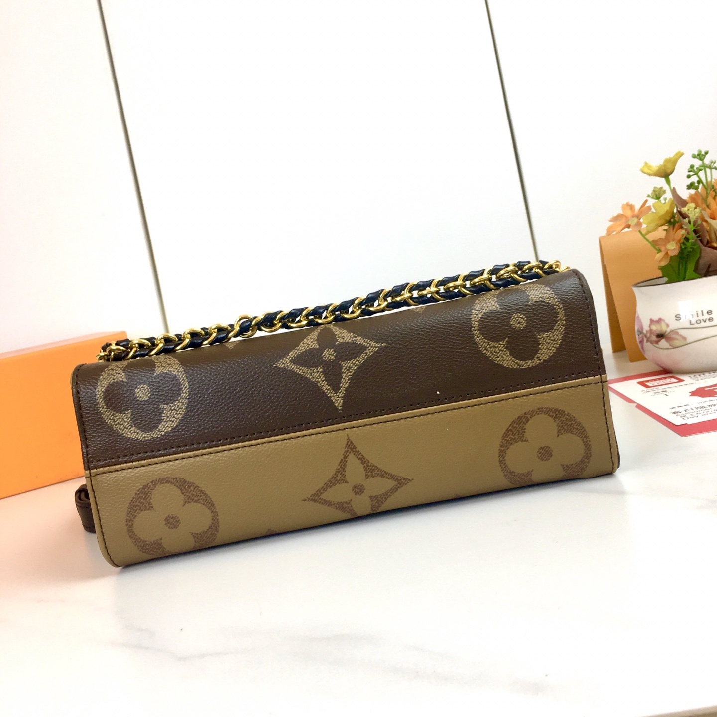,原版 M14236 M14213 M46653 本款 OnTheGo East West 手袋以涂层帆