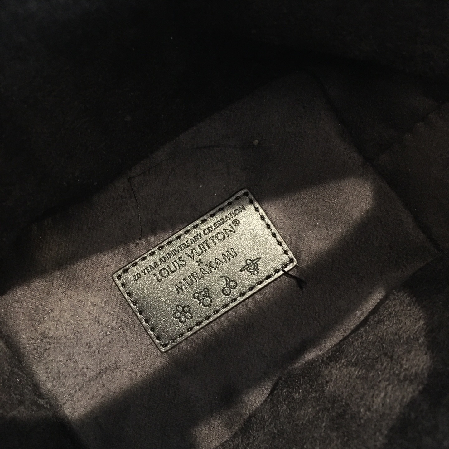 ,升级原版 M12925【ALL IN BB 水桶手袋】本款 All InBB手袋为Monogram帆布