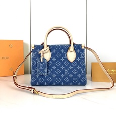 ,M14633,M46629,M22976,M59856本款 OnTheGo 小号手袋为 Monogram 帆布渲染全新 ,M14633,M46629,M22976,M59856本款 OnTheGo 小号手袋为 Monogram 帆布渲染全新