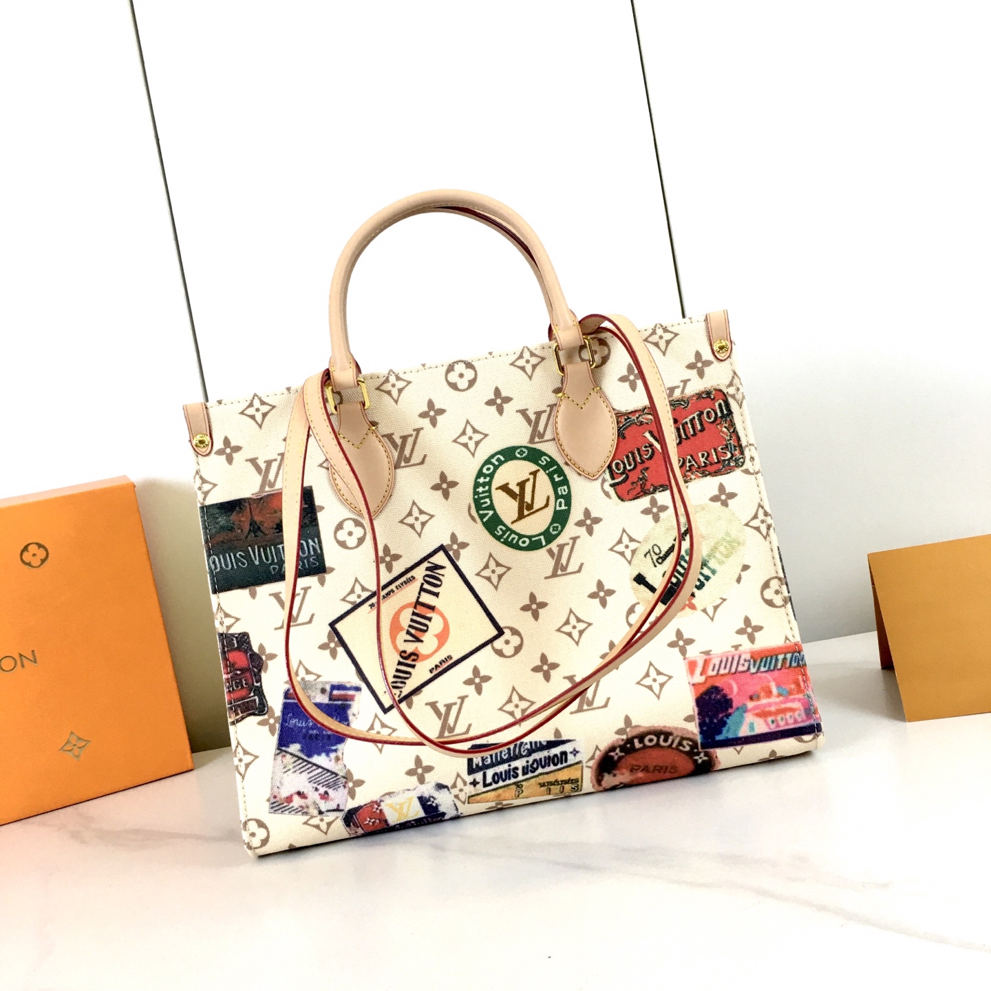 Onthego 中号手袋 - クラシックなMonogramデザイン