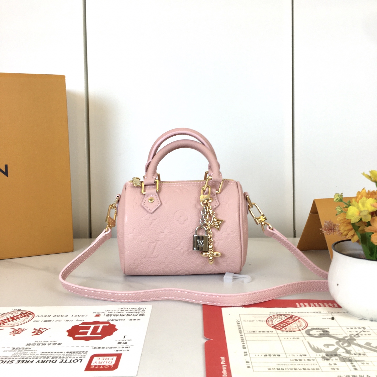 Nano Speedy 手袋 - 完璧なミニマムデザイン