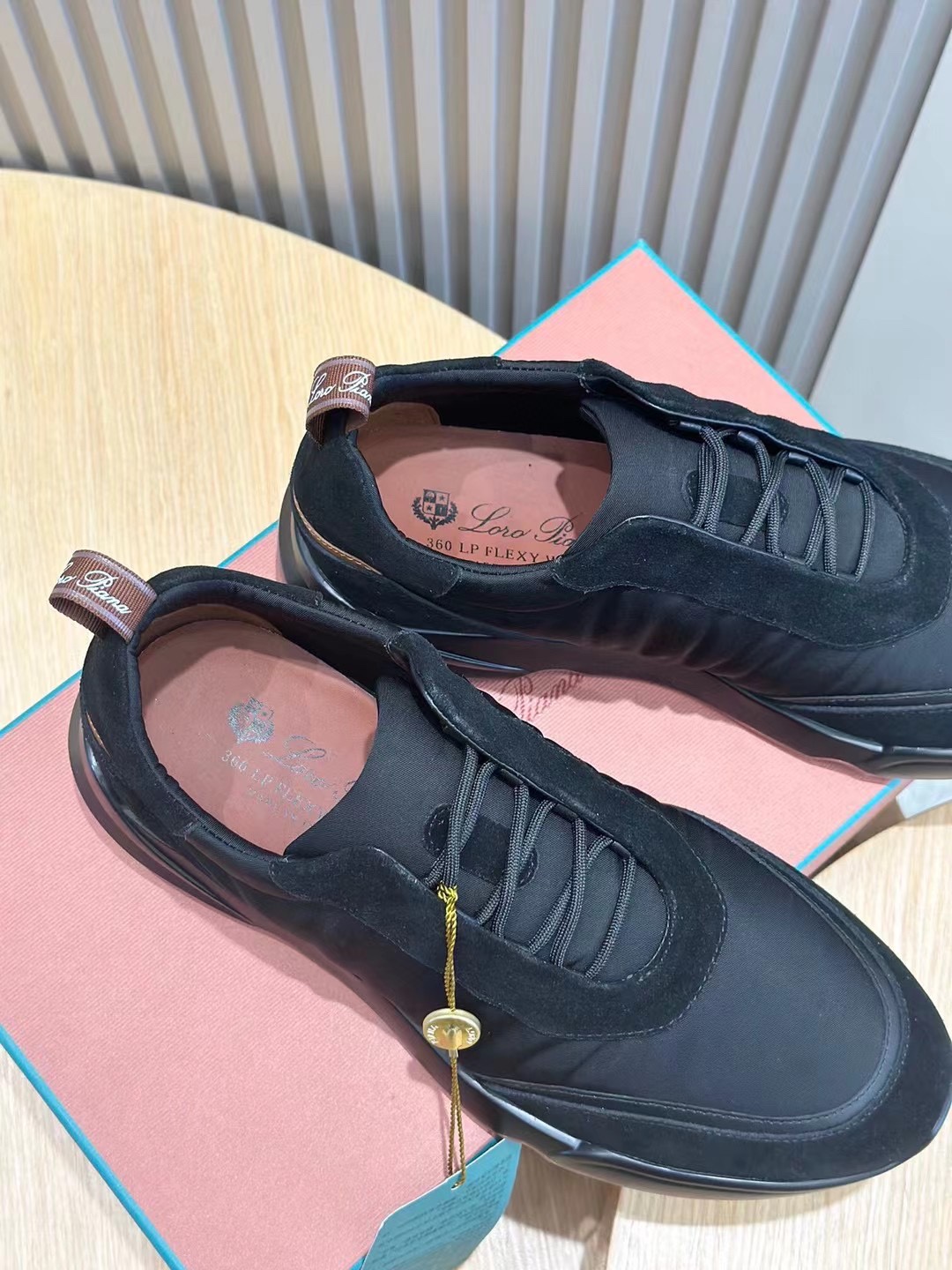 loro Piana Modular Walk Zapatillas deportivas para hombreEstas zapatillas deportivas están confeccio