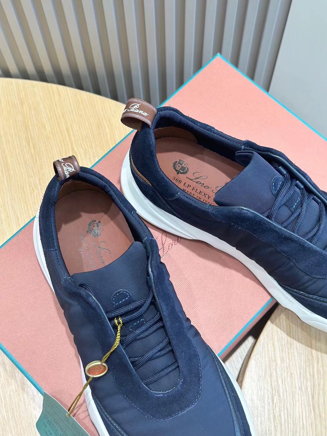 loro Piana Modular Walk Zapatillas deportivas para hombreEstas zapatillas deportivas están confeccio