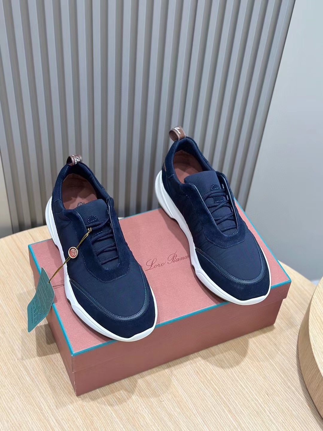 loro Piana Modular Walk Zapatillas deportivas para hombreEstas zapatillas deportivas están confeccio