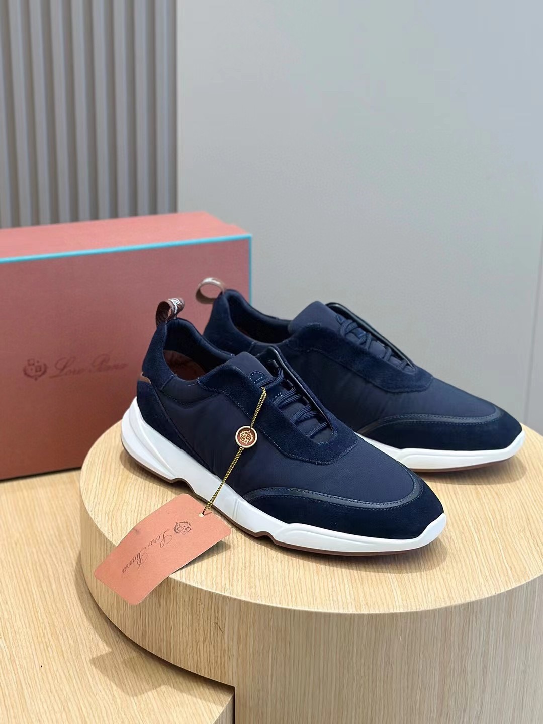 loro Piana Modular Walk Zapatillas deportivas para hombreEstas zapatillas deportivas están confeccio