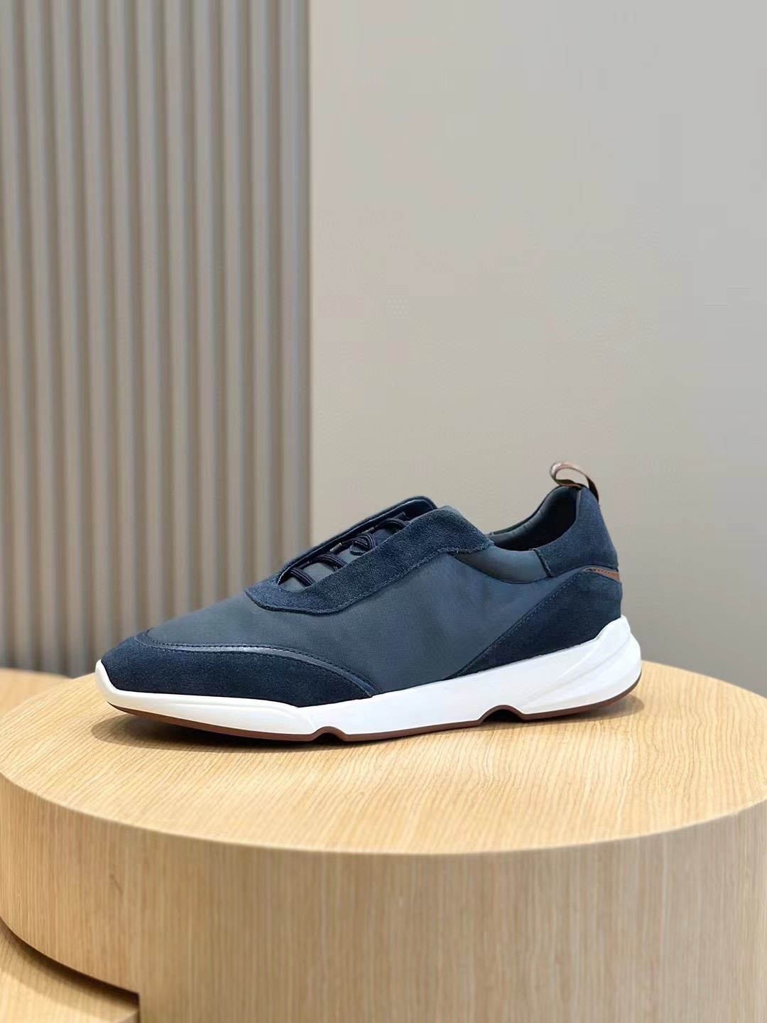 loro Piana Modular Walk Zapatillas deportivas para hombreEstas zapatillas deportivas están confeccio