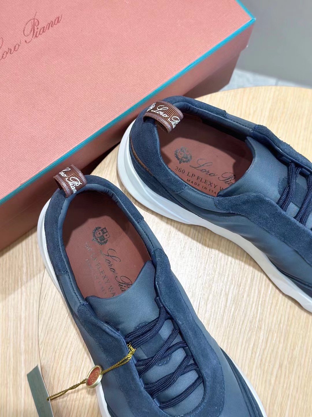 loro Piana Modular Walk Zapatillas deportivas para hombreEstas zapatillas deportivas están confeccio