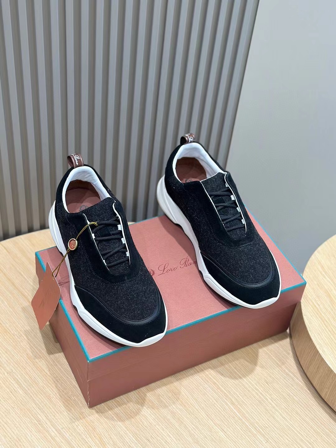loro Piana Modular Walk Zapatillas deportivas para hombreEstas zapatillas deportivas están confeccio