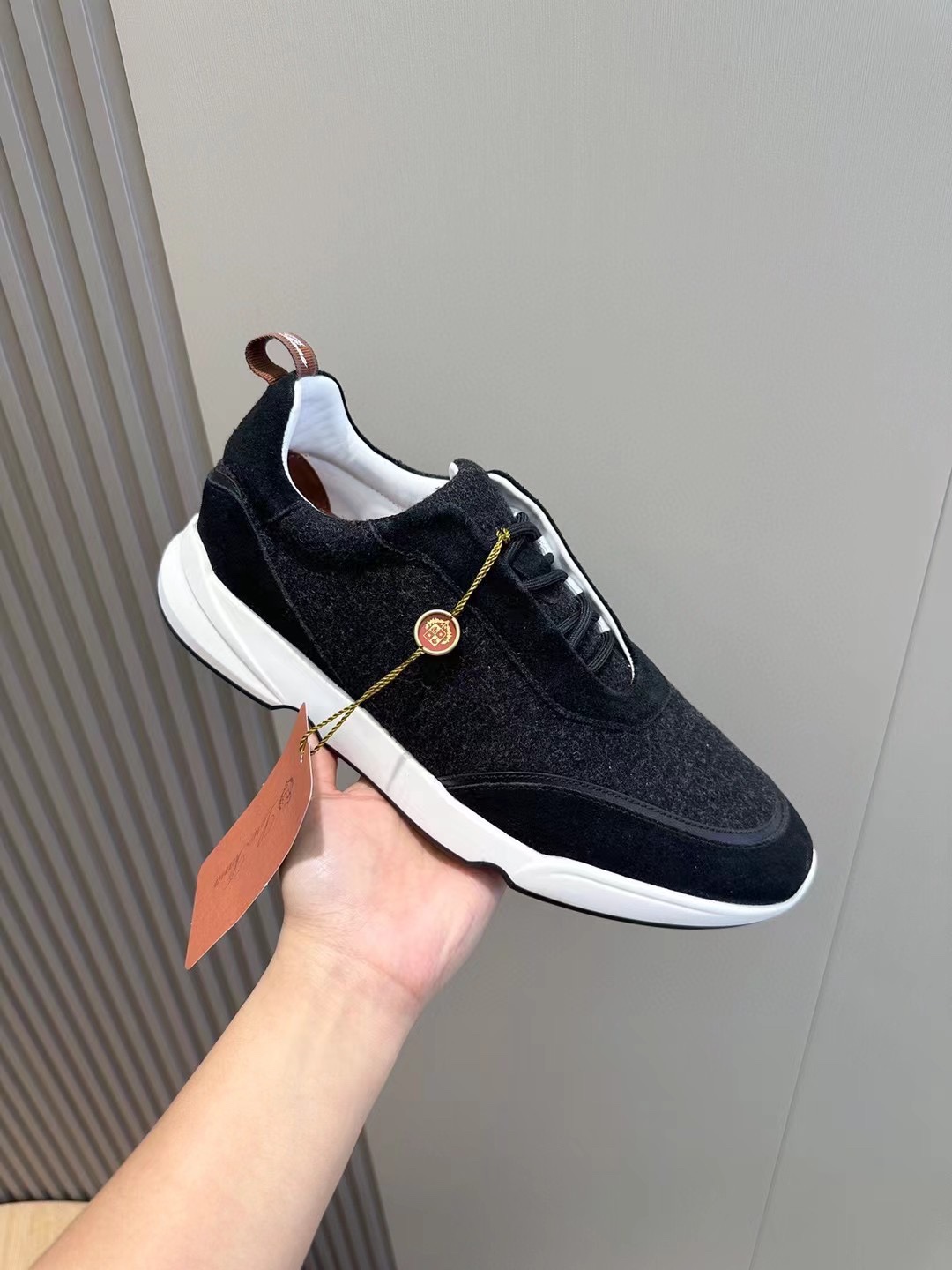 loro Piana Modular Walk Zapatillas deportivas para hombreEstas zapatillas deportivas están confeccio