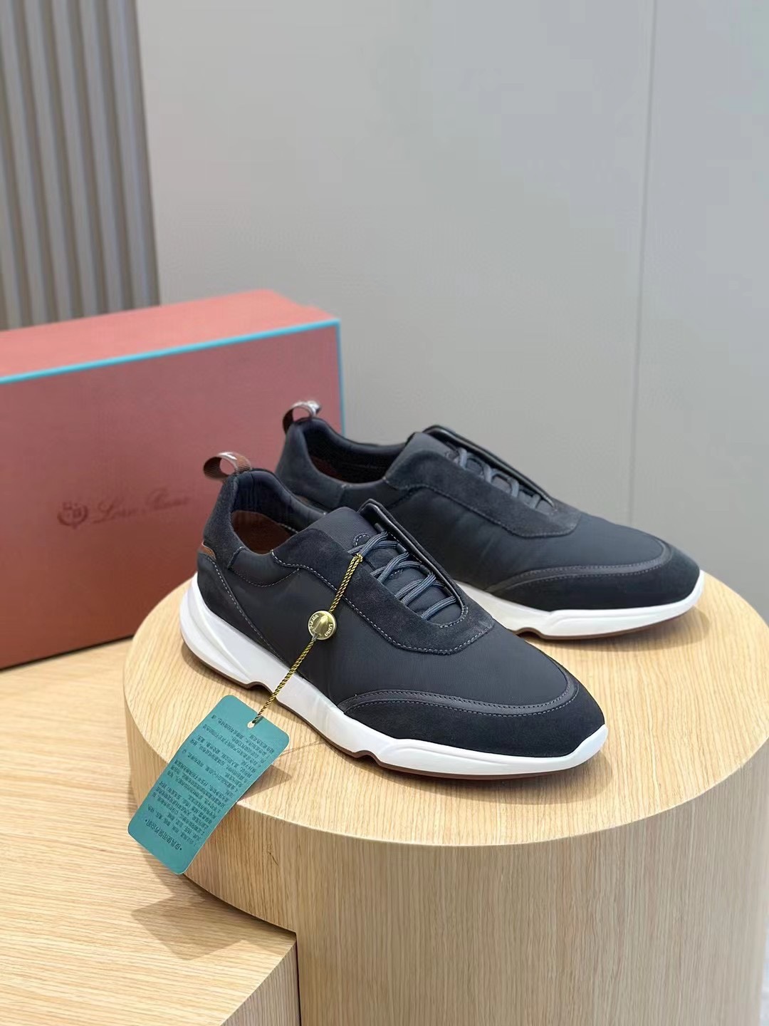 loro Piana Modular Walk Zapatillas deportivas para hombreEstas zapatillas deportivas están confeccio