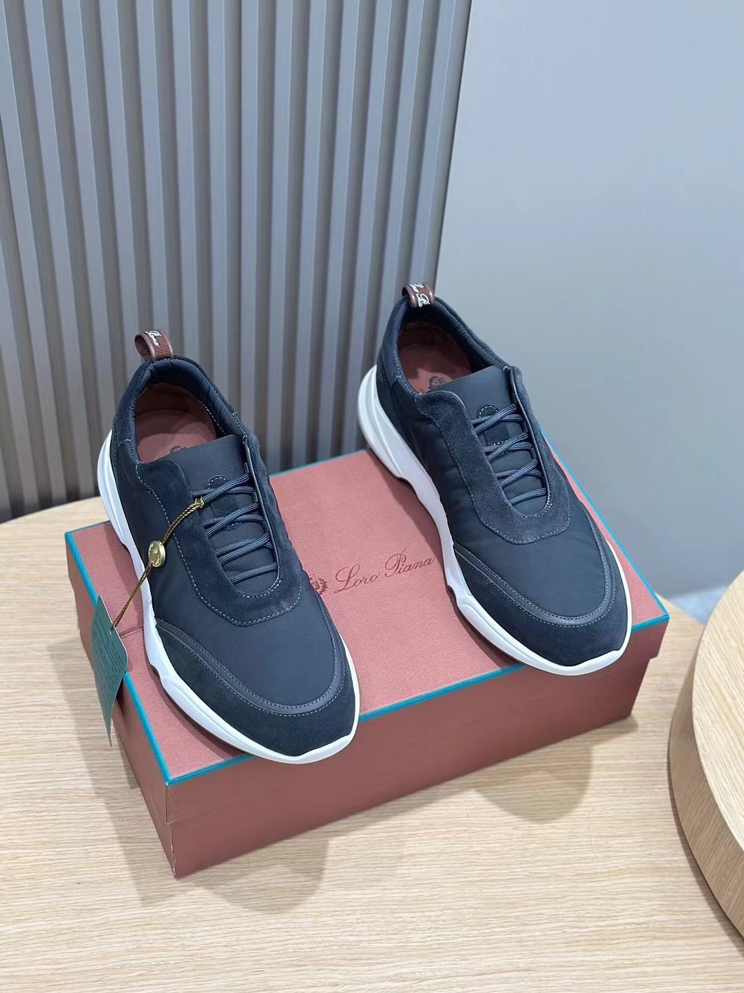 loro Piana Modular Walk Zapatillas deportivas para hombreEstas zapatillas deportivas están confeccio