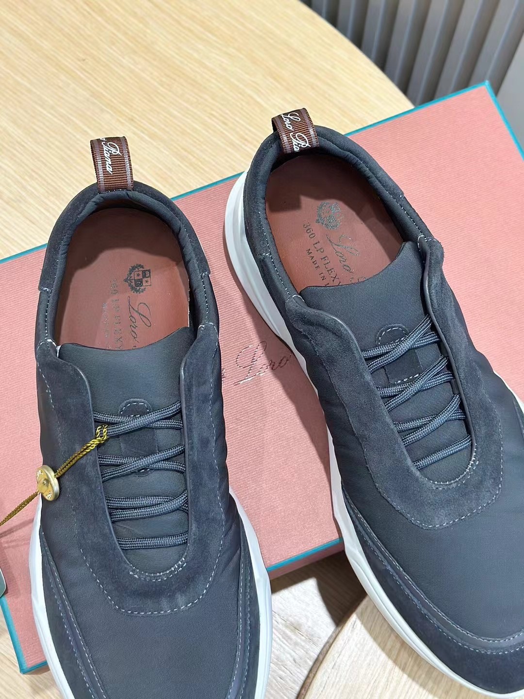 loro Piana Modular Walk Zapatillas deportivas para hombreEstas zapatillas deportivas están confeccio