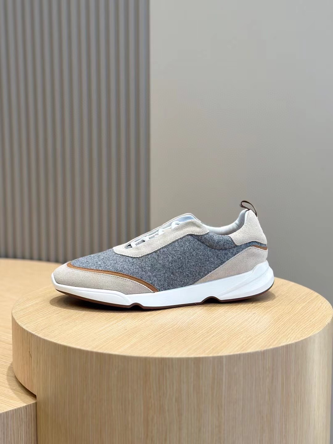 loro Piana Modular Walk Zapatillas deportivas para hombreEstas zapatillas deportivas están confeccio