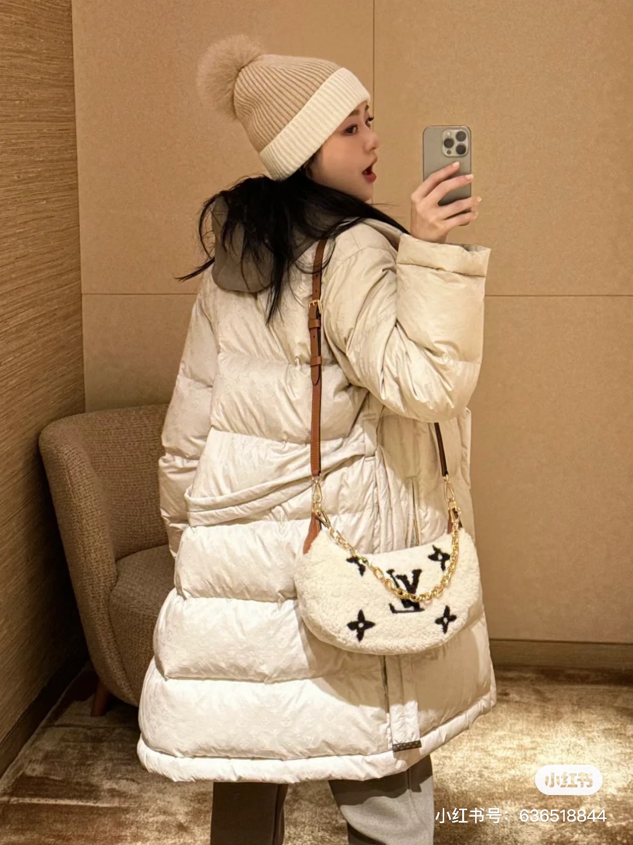 Achetez la meilleure réplique de haute qualité
 Louis Vuitton Vêtements Veste En Duvet Blanc Imprimé Duvet canard blanc Série hiver