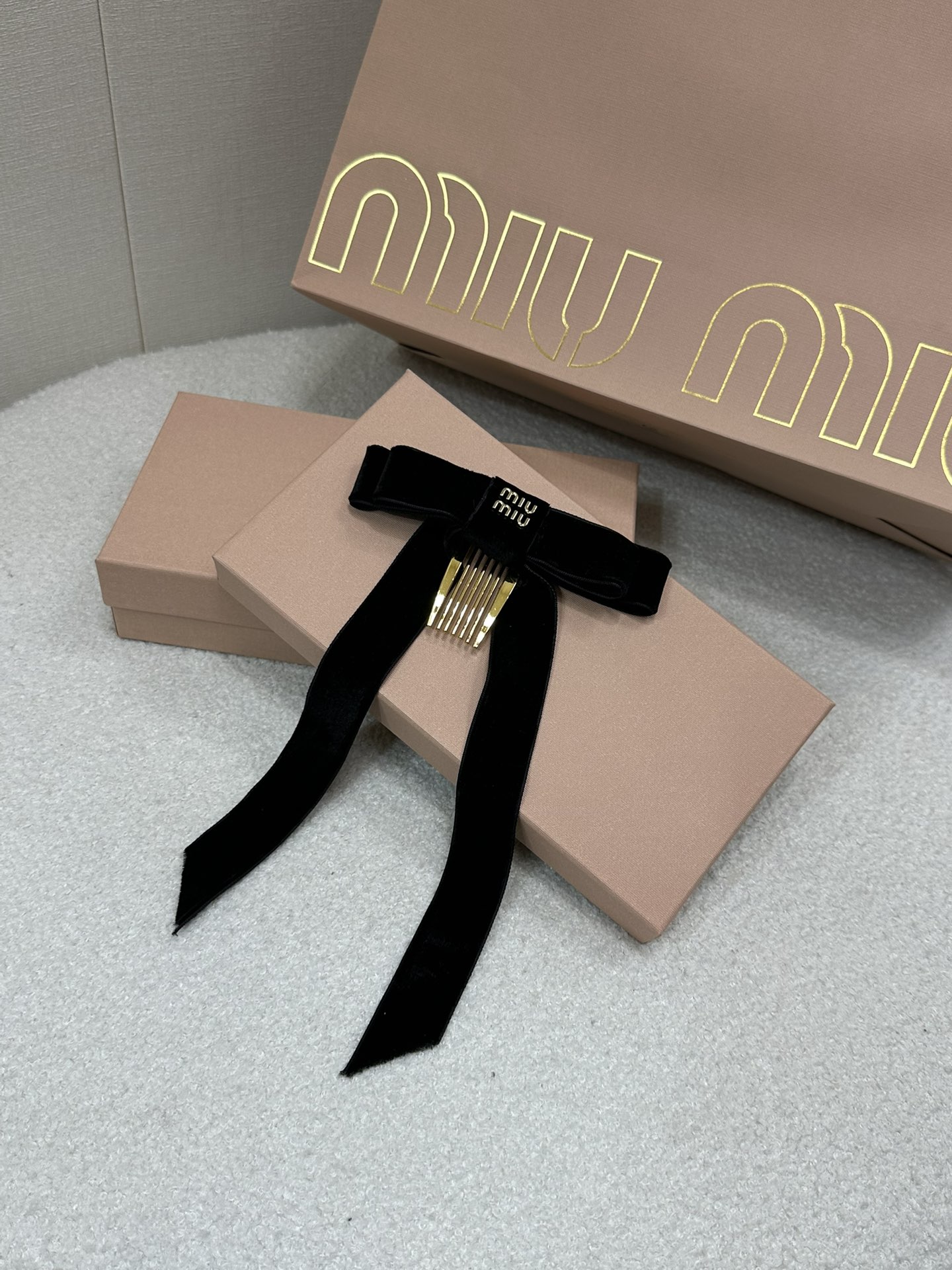NO:329683,Miu accessories batch (with box), miumiu, alexander wang19860909Miu配饰批（配盒子）,,miumiu,alexander wang,Women's clothing