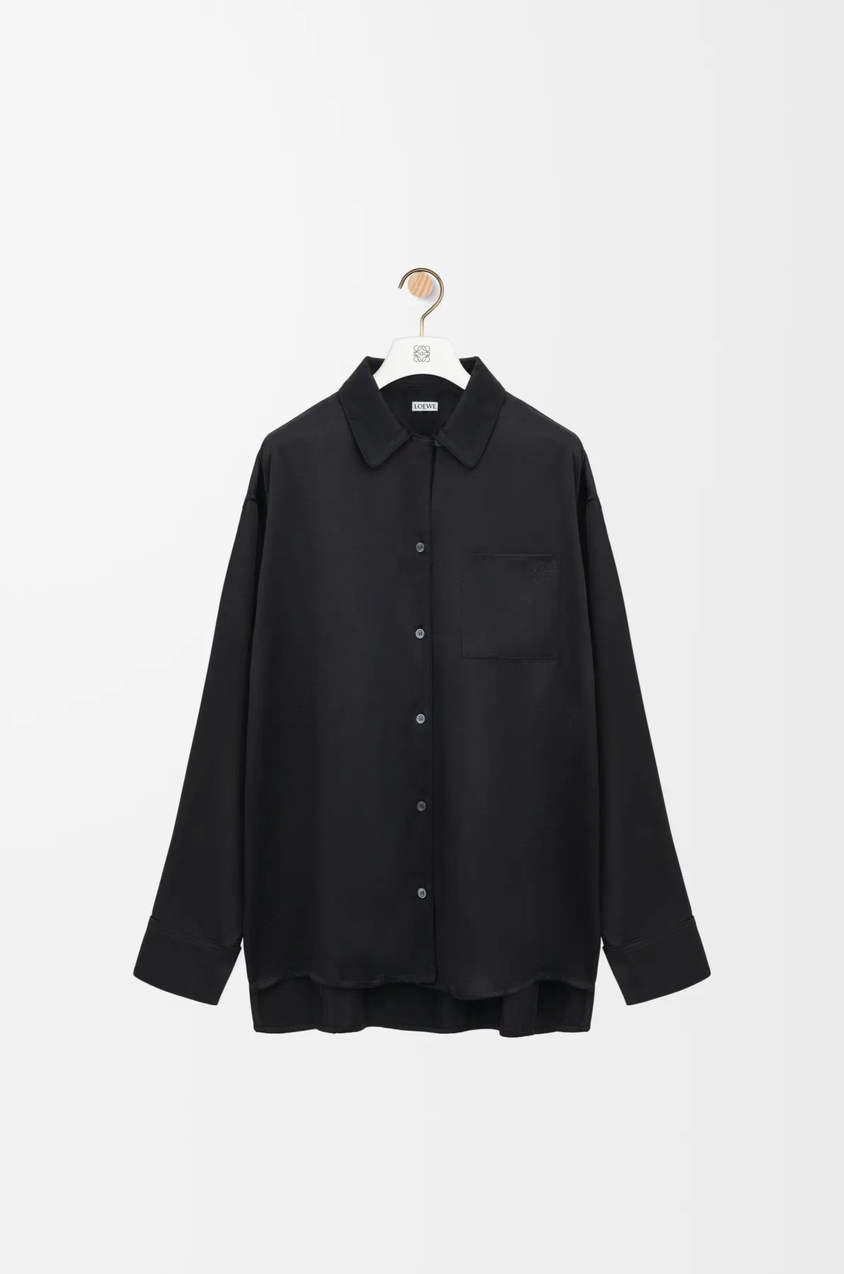 NO:319361,Batch (shirt) Batch (pants) Loewe25AW early spring new style shirt   elastic high-waist casual pants suit. Original development High-end production!  Human silk acetate satin fabric. The fabric is cold, soft, delicate, comfortable, breathable and versatile. The pear-shaped figure can be worn with a slim figure. It covers the hips and flesh to make it look slim and long legs. Commuter style, fashionable, lazy, casual and not picky. Design embroidery is full of emotion. Heavy recommendation!  Sisters all rushed for me!  Spot SML, loewe,shirts,alexander wang19860909批（衬衫） 批（裤子） Loewe25AW早春新款 衬衫 松紧高腰休闲裤套装.原版开发 高版出品！人丝醋酸缎面料.面料冰冷 柔软细腻舒适透气百搭 梨形身材苗条都能穿 遮胯遮肉显瘦显腿长.通勤款 时髦慵懒休闲不挑人 设计刺绣满满感 重磅推荐！姐妹们都给我冲！现货 SML,,loewe,shirts,alexander wang,Women's clothing