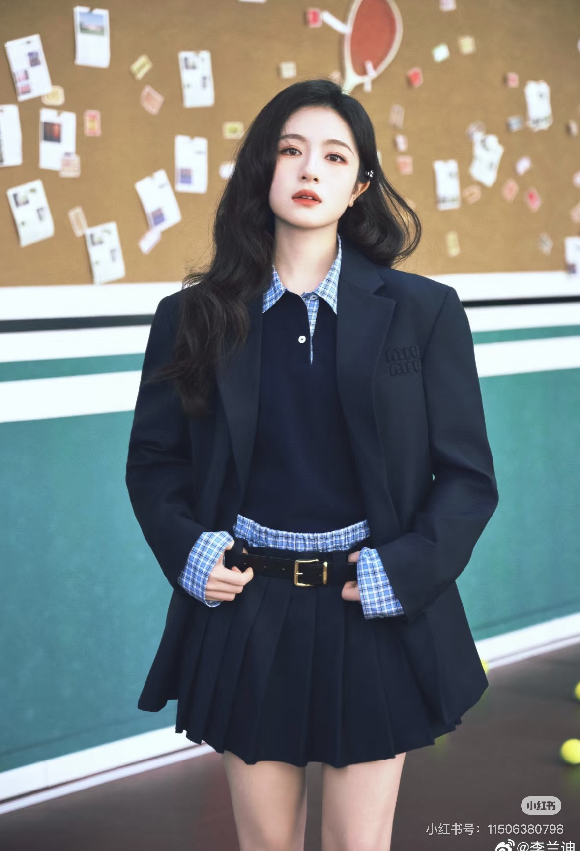 NO:318056,Batch (short skirt) Mium*25Ss spring and summer new style plaid spliced ​​pleated skirt. Wool material Original development!  High-end production!  Classic high-waisted A-line skirt, this season's latest plaid stitched waist, front and rear pieces heavy pleated, exquisite pleat position and pleat volume, full of girlishness~ all seasons are practical and versatile~ Spot SML, miumiu, skirts, alexander wang19860909批（短裙）Mium*25Ss春夏新款 格子拼接百褶半裙.羊毛材质 原版开发！高版出品！经典高腰A字裙型,这一季最新的格子拼接腰身,前后片重工打褶,褶位和褶量精致工艺高级,满满的少女感~四季实穿百搭~现货SML,,miumiu,skirts,alexander wang,Women's clothing