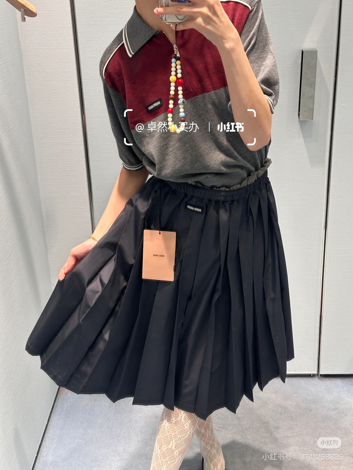 NO:329680,Miu25Ss spring and summer new style, mid-length pleated skirt. Original development!  High-end production!  Classic high-waist A-line skirt, the latest splicing waist this season, lined grid splicing, exquisite craftsmanship and high-end, full of girlishness~ all seasons are practical and versatile~ Spot SML,,miumiu, skirts, alexander wang19860909批Miu25Ss春夏新款 中长款百褶半身裙.原版开发！高版出品！经典高腰A字裙型,这一季最新的拼接腰身,里衬网格拼接 褶位和褶量精致工艺高级,满满的少女感~四季实穿百搭~现货SML,,miumiu,skirts,alexander wang,Women's clothing