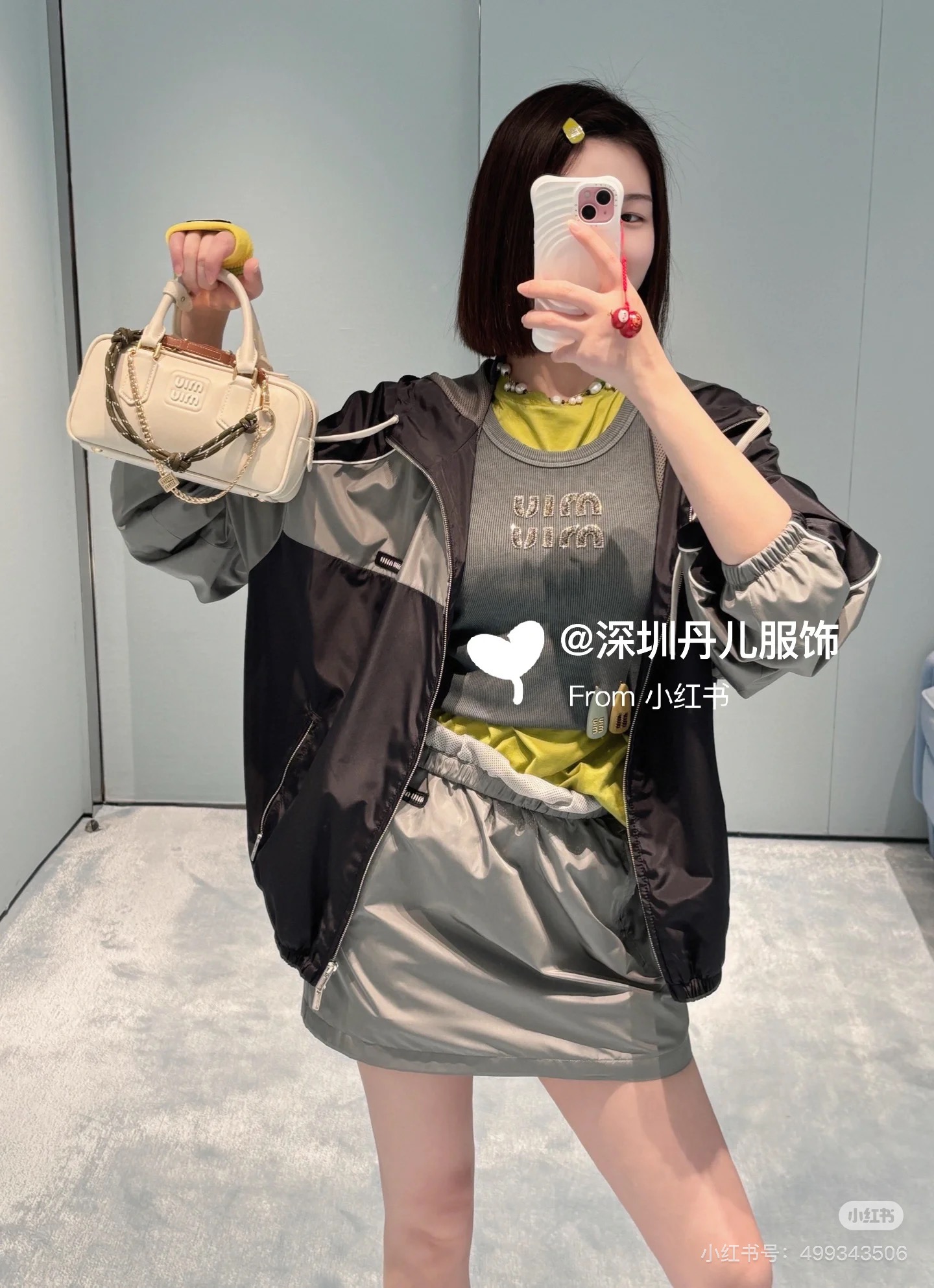 NO:329669,Miumi* 25Ss early spring new model, high waist loose casual sports skirt, original development!  High-end production!  The essential casual shorts for the wardrobe are here!  Fashion items with super high daily matching rate. Absolutely versatile champion. This style is impeccable in terms of details and upper body style. It is a must-have versatile item in the wardrobe!  Wearing various vests and short sleeves on a daily basis is full of energy and feel customized fabrics, breathable and comfortable!  Jimei people cannot miss versatile models~ Spot SML, miumiu, skirts, shorts, T-shirt, alexander wang19860909批Miumi* 25Ss早春新款 高腰宽松休闲运动短裙 原版开发！高版出品！衣柜必不可少的休闲短裤来啦！日常搭配率超级高的时尚单品 绝对的百搭冠军这款无论是细节上还是上身版型都是无可挑剔上身超级显瘦显腿长 是衣柜必备的百搭单品！日常随意搭配各种背心短袖都是元气满满的feel定制面料 透气舒适！集美们不能错过的百搭款～现货SML,,miumiu,skirts,shorts,T-shirt,alexander wang,Women's clothing