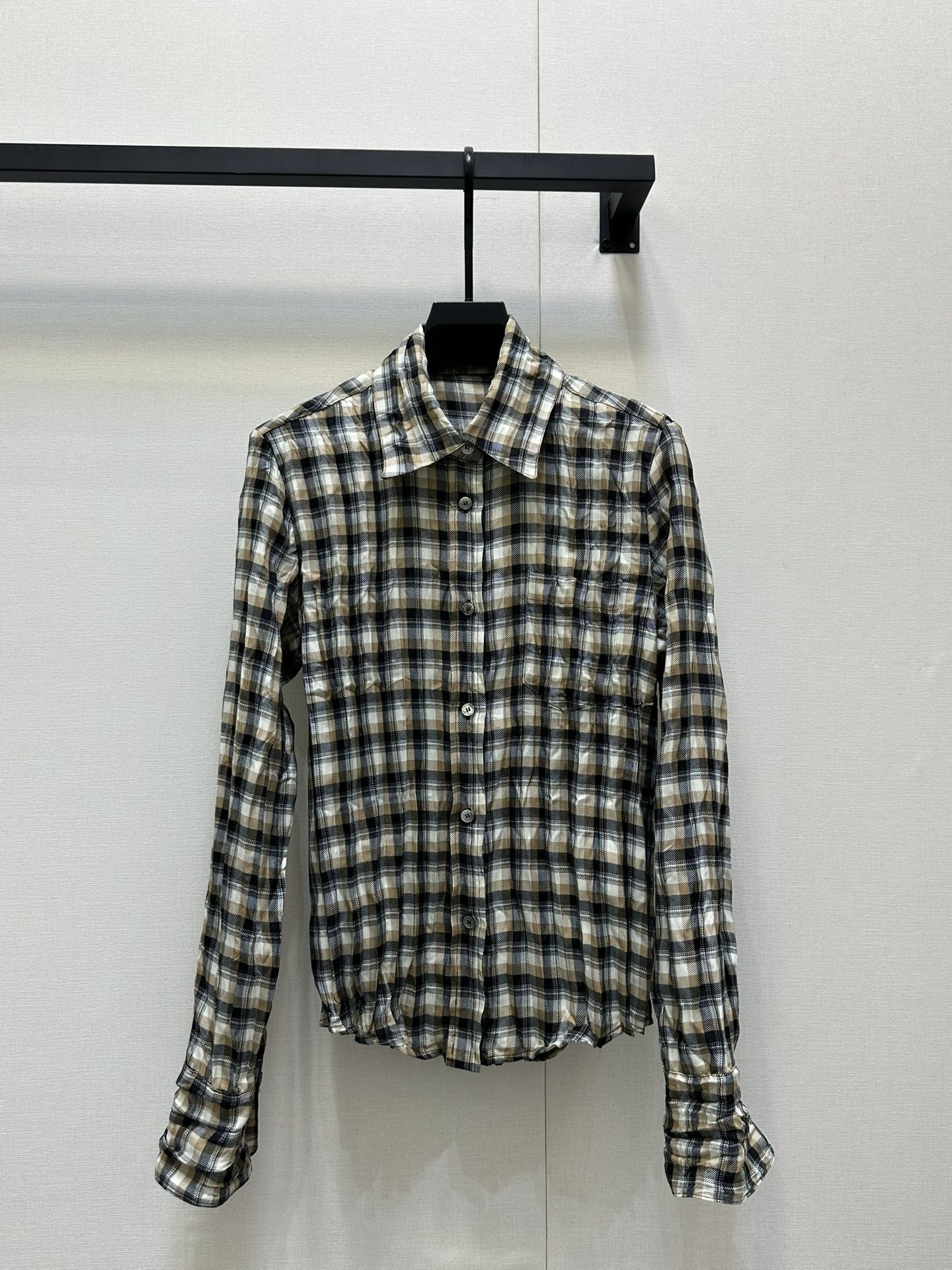 NO:411175,Acne*25Ss spring and summer new style, intellectual micro-mark plaid long-sleeved shirt. Original development!  High-end production!  Customized woven fabrics with brand logo patches, lapel collar, button closure, full pleated design, straight fit, personality style, workmanship quality depends on details. Spot SML large-scale real shot, acne studios, shirts, alexander wang19860909Acne*25Ss春夏新款 知识分子微标格纹长袖衬衫.原版开发！高版出品！定制色织面料 饰有品牌标识贴饰 翻领领口 纽扣开合 全件褶皱设计,直筒版型 个性风 做工品质看细节.现货SML大货实拍,,acne studios,shirts,alexander wang,Women's clothing