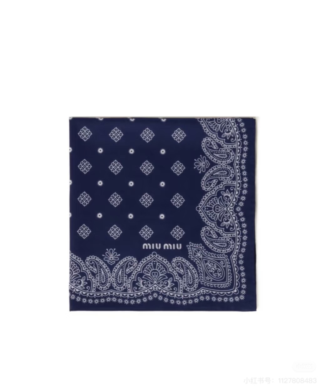NO:435441,(Big silk scarf) (small scarf) Miu silk printed silk scarf. Excellent matching. Wear a silk scarf in various styles, as a headscarf, headband, and strapless, match it at will!  Worth buying (with a box), miumiu, real silk, alexander wang19860909（大丝巾）（小条丝巾） Miu真丝印花丝巾.搭配绝了 一条丝巾搭穿各种风格穿法,当头巾、头绳、抹胸,随意搭配！值得入手（配盒子）,,miumiu,real silk,alexander wang,Women's clothing