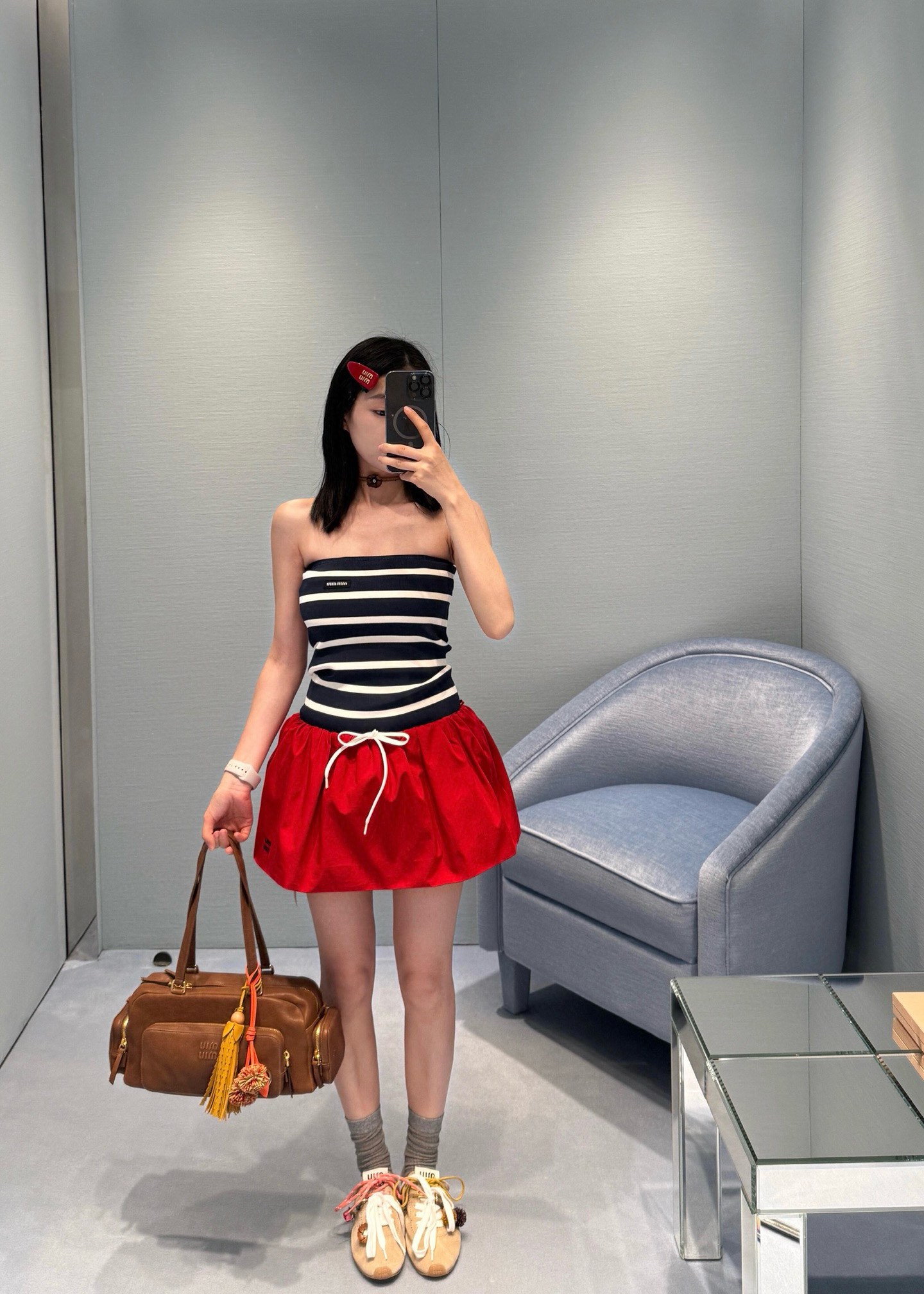 NO:436181,Miumi* 25Ss Spring and Summer New Style Classic Micro-Character Knitted Striped Strap Top. Original Development!  High-end production!  Different from the market version, it looks very slim and slim and really cool!  Latest series of items Highly recommended Classic patch embroidery technology brings visual impact to the overall shape Comfortable and breathable Suitable for various occasions Sexy and high-end Spot SML,,miumiu,alexander wang19860909Miumi* 25Ss春夏新款 经典微标针织条纹抹胸上衣.原版开发！高版出品！区别市面版本,超显瘦小蛮腰 真的泰酷辣！最新系列单品 强烈推荐 经典贴布绣工艺 给整体造型带来视觉冲击 舒适透气 适合多种场合穿搭 性感高级 现货 SML,,miumiu,alexander wang,Women's clothing