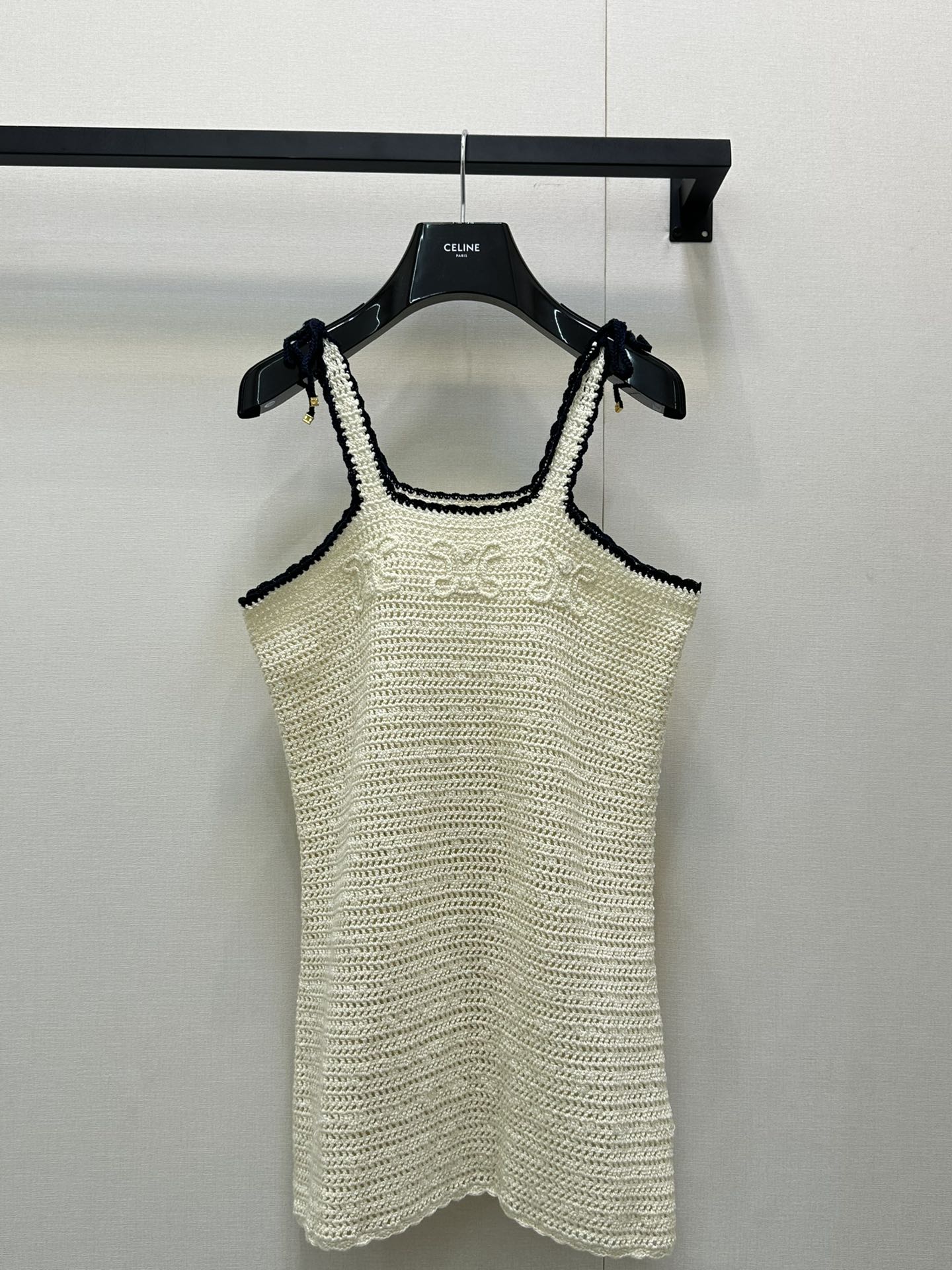 NO:437642,CELIN*25 Spring and Summer Top version, different from the market, original development, high-end product!  Arc de Triomphe hook flower hollow knitted suspender dress sexy age-reducing weight loss, heavy industry knit pure handmade hook flower hollowing technology, the upper body is really girlish, letter embroidery blessing, must-have for vacation travel, please recognize my version S M L large product real shot, celine, skirts, alexander wang19860909CELIN*25春夏 顶级版本,区别市面货,原版开发 高版出品！凯旋门钩花镂空针织吊带连衣裙 性感减龄显瘦 重工编织纯手工勾花镂空工艺 上身真的非常少女气质 字母刺绣加持 ,度假出行必备 认准我家版本S M L大货实拍,,celine,skirts,alexander wang,Women's clothing