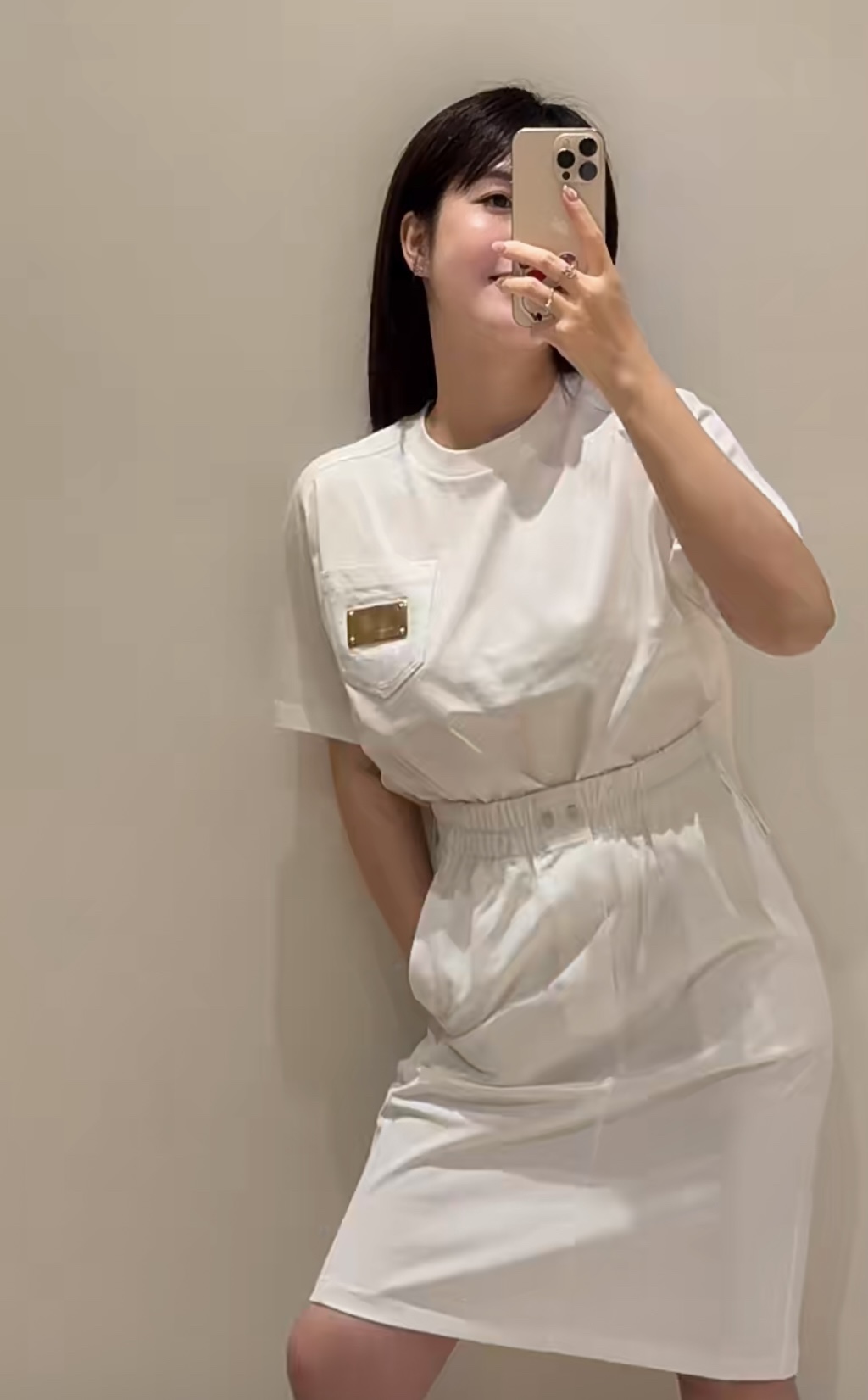 NO:456454,(Top) 25new denim patch iron sheet pocket round neck short sleeves difference between old-fashioned denim pocket style MONOGRAM design is really clever and changeable. Exclusive custom imported yb cotton material, customized soft and comfortable cotton knit, classic, fashionable and high-end!  The style is not picky about others and looks slim!  1:1 super style for spring and summer wear items. The latest items for summer. Accept the exclusive high-end version. SML, T-shirt, alexander wang19860909（上衣） 25new牛仔贴布铁片口袋圆领短袖区别老花牛仔口袋款式MONOGRAM设计真的是灵巧多变 独家定制进口yb棉材质,定制柔软舒适的棉质针织,经典时髦又高级！版型不挑人上身巨显瘦！春夏实穿的单品1:1超赞版型 夏季最新单品 认准独家高版本 现货 SML,,T-shirt,alexander wang,Women's clothing