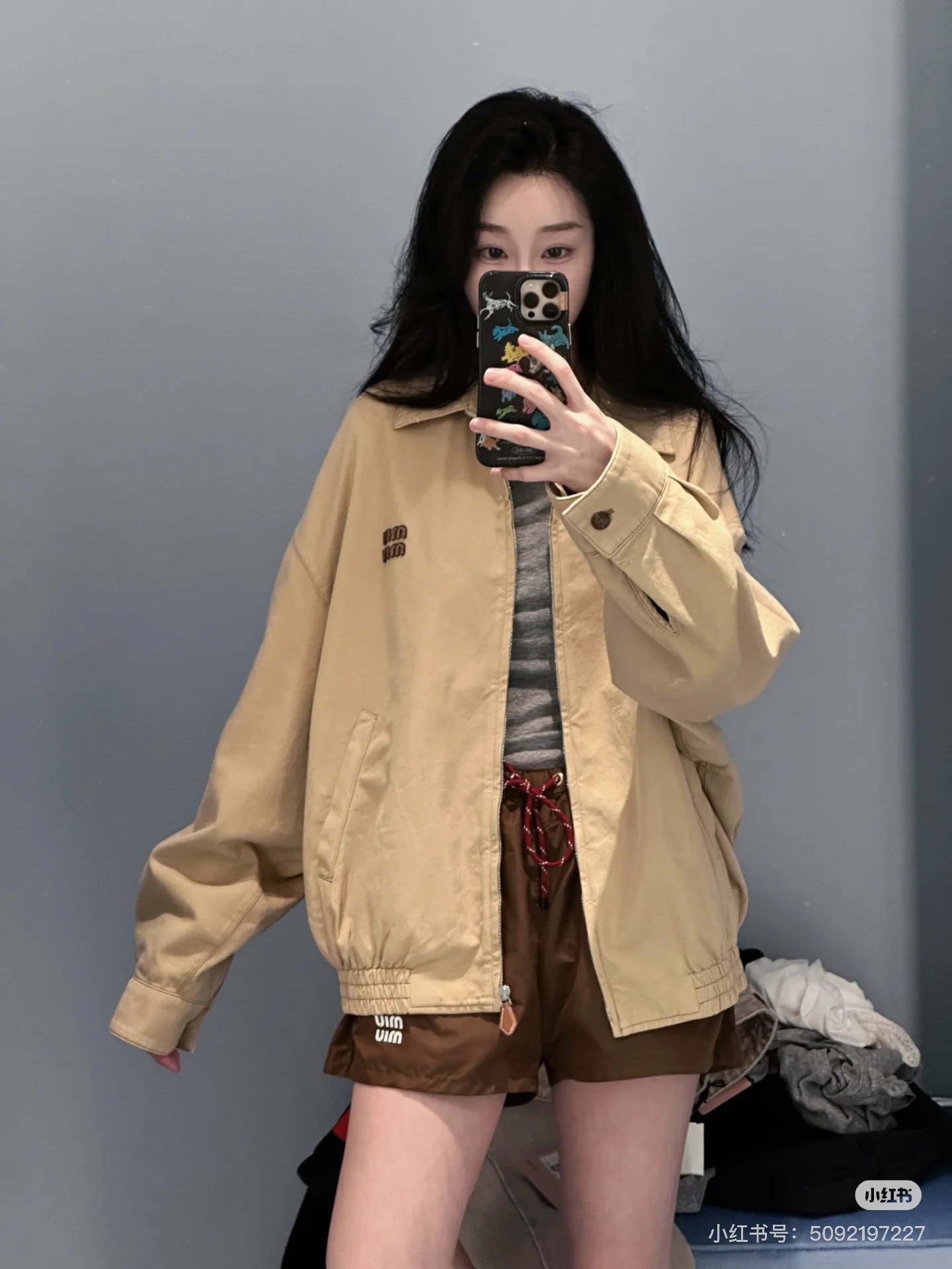 NO:456419,*25NEW logo letter zipper jacket customized pair of denim fabric soft and breathable!  Heavy industrial enzyme washing process, texture and beauty coexist ~ the same style of men and women can be worn casually!  Exclusive imported customized yb cotton material, three-dimensional logo letter design on the chest, simple and eye-catching effect!  Any outfit can easily show the brand's personality charm. The loose style is super friendly to the body tolerance 1:1 Super style, the latest items in early autumn, and the exclusive high-end version SML, Jackets & coats, alexander wang19860909*25NEW徽标字母拉链外套定制对版牛仔面料软糯透气！重工酵素洗水工艺,质感与美感并存～男女同款版型随意穿搭ootd！ 独家进口定制yb棉材质,胸前立体徽标字母设计,简单又不失吸睛效果！随便穿搭都能轻松彰显品牌个性魅力,宽松版型对身材包容度超级友好1:1超赞版型,早秋最新单品,认准独家高版本 SML,,jackets & coats,alexander wang,Women's clothing