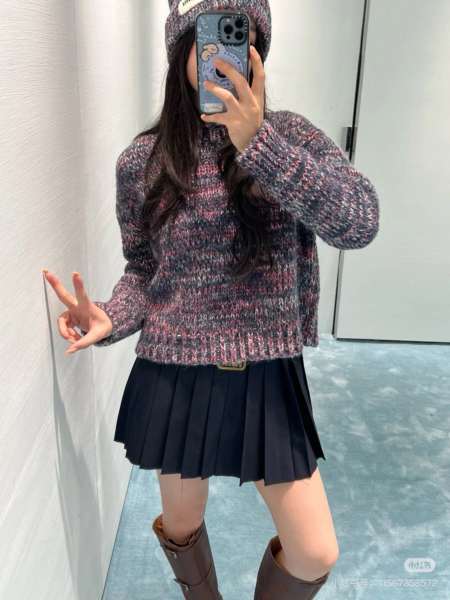 NO:517544,Miumi*2025 new twist knitted snowflake round neck sweater Customized YB cashmere wool knitted material High-quality texture Comfortable and stylish Zippered hooded jacket style Easy to put on and take off Lay a casual tone The whole body is interwoven to create a snowflake-like color richness. Combined with the letter logo on the chest, it highlights the brand tone and design layering. The upper body shows the slack and fashionable charm. Whether it is daily travel or casual commuting, it can easily control it Customized surface accessories. Accurate version Higher version 2 colors,,miumiu, jackets & coats,sweaters,hats,alexander wang19860909Miumi*2025新品麻花编织雪花色圆领毛衣 定制YB羊绒羊毛针织材质 质感高级 舒适有型 拉链连帽外套版型 穿脱方便 奠定休闲风基调 通体双色交织打造雪花般的色彩丰富度 配合胸前字母徽标 彰显品牌调性和设计层次感 上身尽显松弛时尚魅力 无论是日常出行还是休闲通勤 都能让你轻松驾驭 定制面辅料 认准版本 高版本 2色,,miumiu,jackets & coats,sweaters,hats,alexander wang,Women's clothing