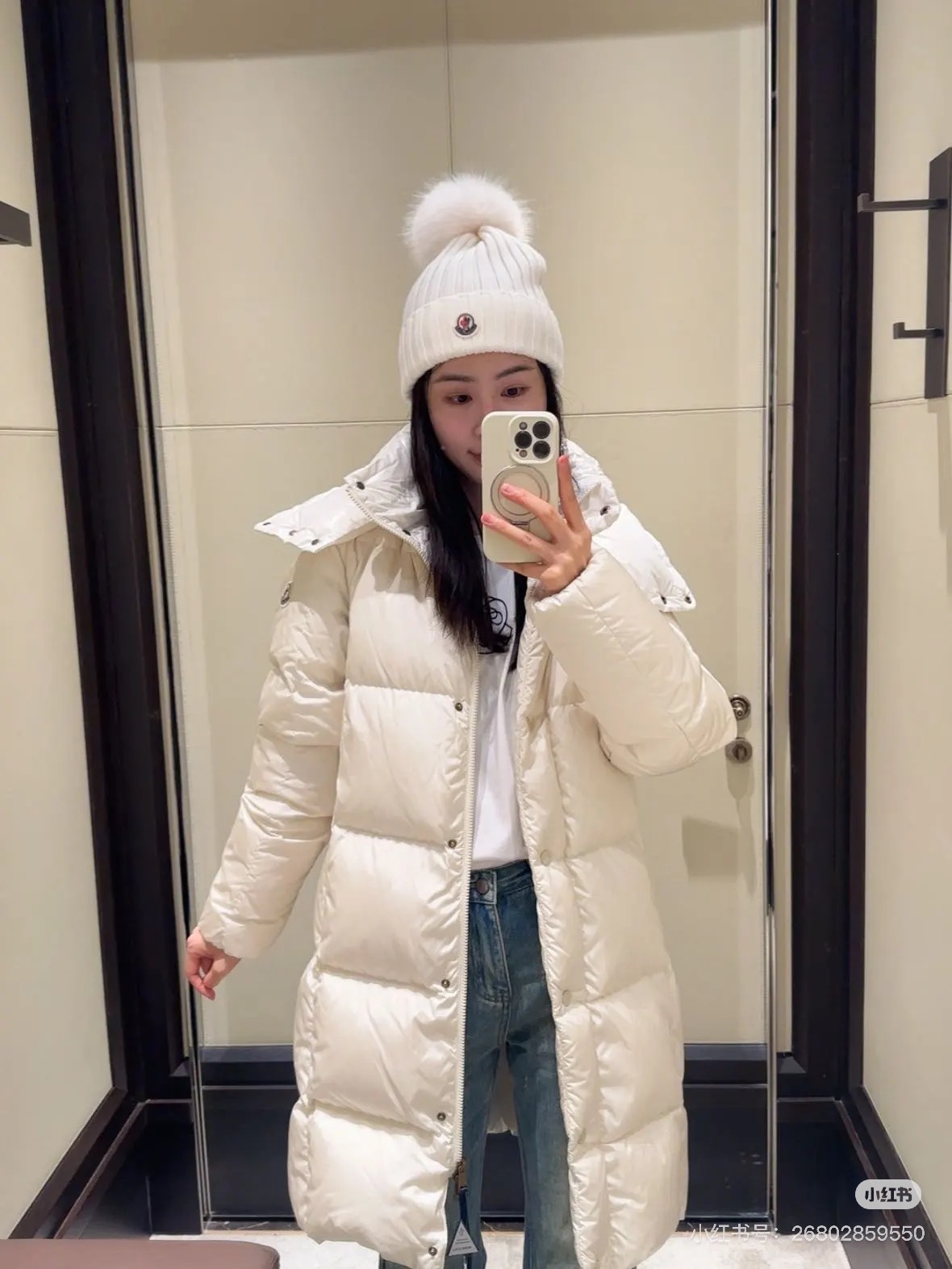 NO:536458,Moncle*2025 new hooded long down jacket original development High-end product Imported windproof and waterproof nylon material Restored craftsmanship Upgraded material Improved the function of anti-cold in autumn and winter White goose velvet fills the inner lining The whole piece is light and warm The snap-button hooded hood can be detached with two wears The torso is rectangular embossed, with drawstrings and zipper pockets Layer collision, rich and varied design, the iconic cloth patch on the outside of the shoulder and arm embellishes the logo embellishes the low-key and high-end feeling, exquisite illustrations of canvas patches can successfully get rid of dullness, integrating warmth and fashionable Customized surface accessories, accurate version Fleece filling standard: National standard 90 velvet filling: white goose velvet high version 2 colors 1-2-3,, jackets & coats, down jacket, hats, alexander wang19860909Moncle*2025新品连帽可拆卸长款羽绒服外套 原版开发 高版出品 进口防风防水尼龙材质 其工艺还原 升级材质 提升秋冬御寒功能 白鹅绒填充内里 整件轻盈保暖 按扣立领连帽可拆卸两穿 躯干采用长方格压纹 叠加抽绳和拉链口袋 层次碰撞 设计丰富多变 肩臂外侧标志性布贴徽标点缀 彰显低调高级感 内里精致插画布贴细节就能成功摆脱沉闷 集保暖与时髦一体 定制面辅料 认准版本 充绒标准:国标90绒 充绒物:白鹅绒 高版本 2色 1-2-3,,jackets & coats,down jacket,hats,alexander wang,Women's clothing