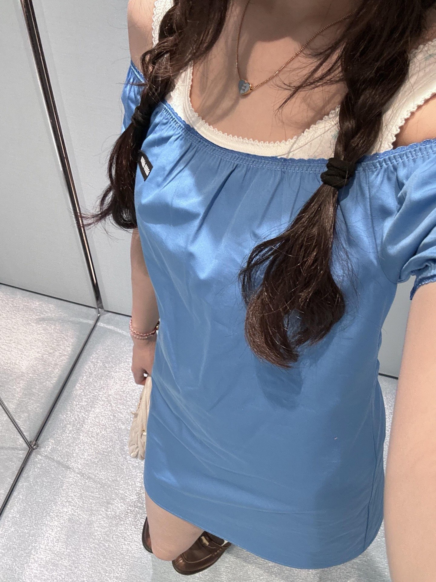 미우미우 스카이 블루 퍼프소매 A라인 원피스 26 SS 상세 이미지 3