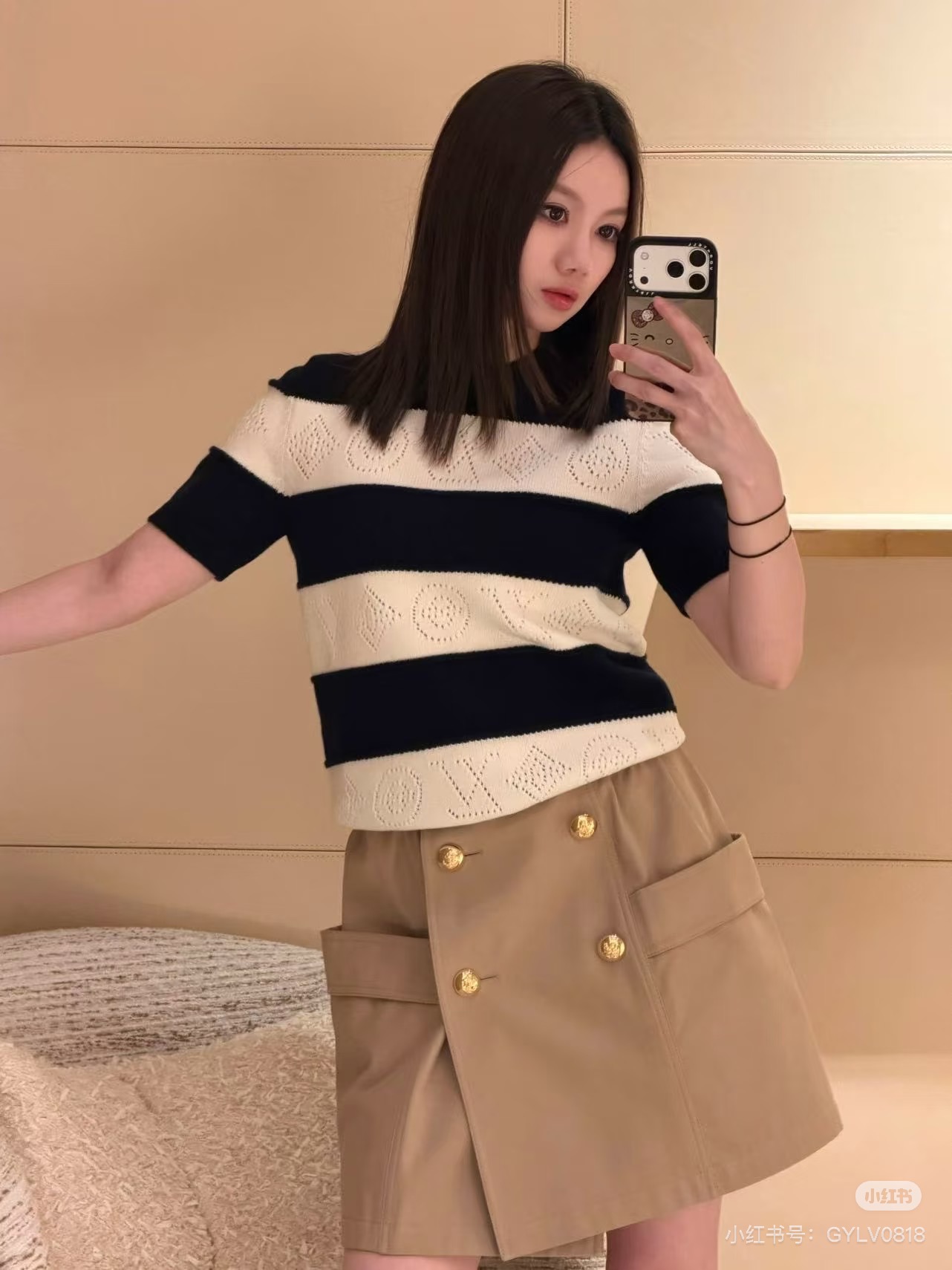 루이비통 26SS 여성 반팔 126419 Louis Vuitton T Shirt 썸네일 이미지