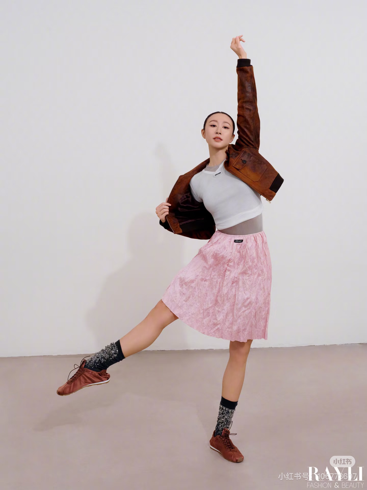 NO:807031,Official website synchronization,,19860909官网同步,,,Women's clothing