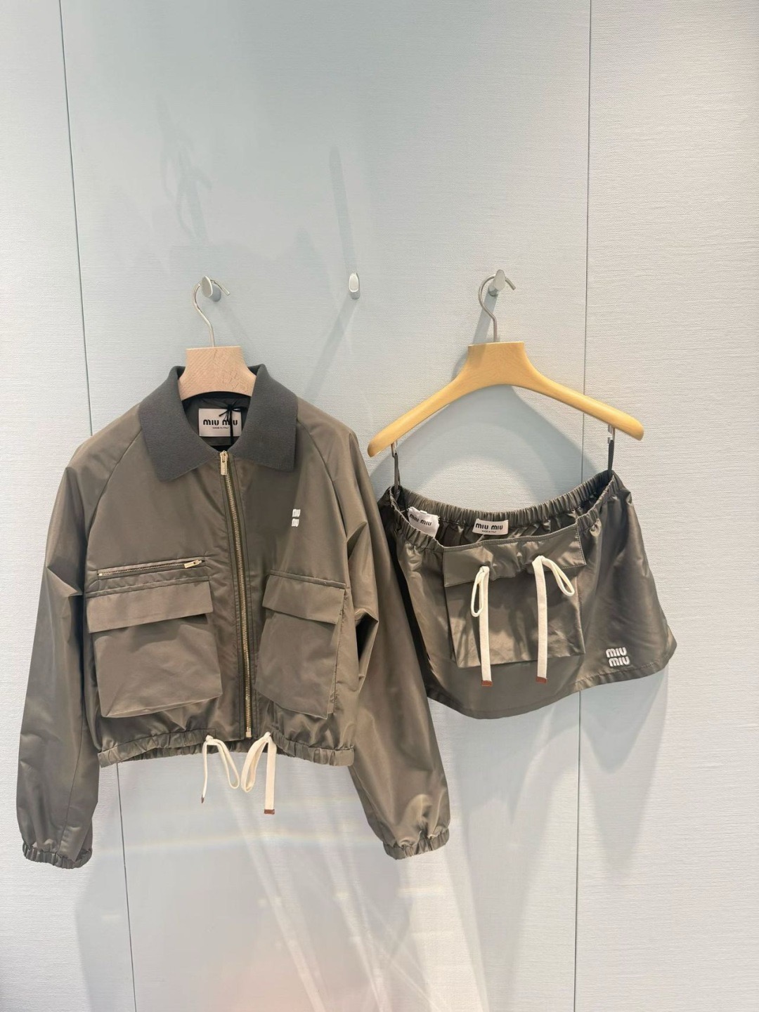 미우미우 26SS 여성 세트 101589 Miu Miu Set