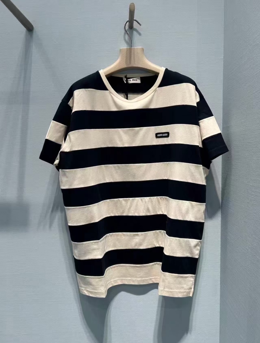 미우미우 여성 반팔 127794 Miu Miu T Shirt 썸네일 이미지