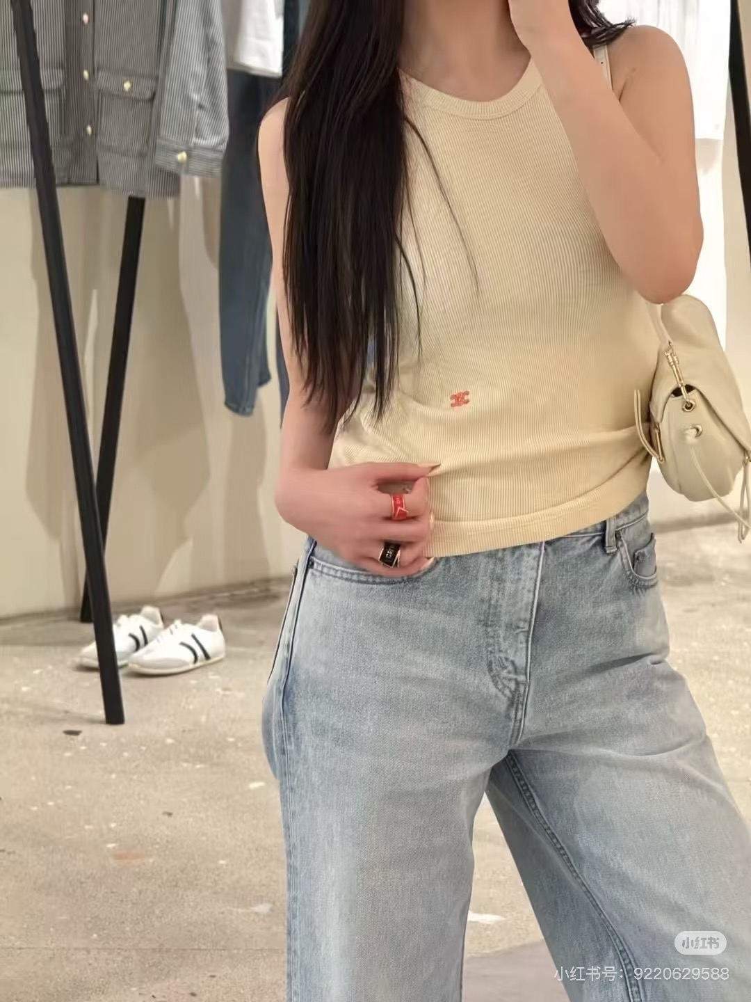 셀린느 여성 반팔 129812 Celine T Shirt 썸네일 이미지